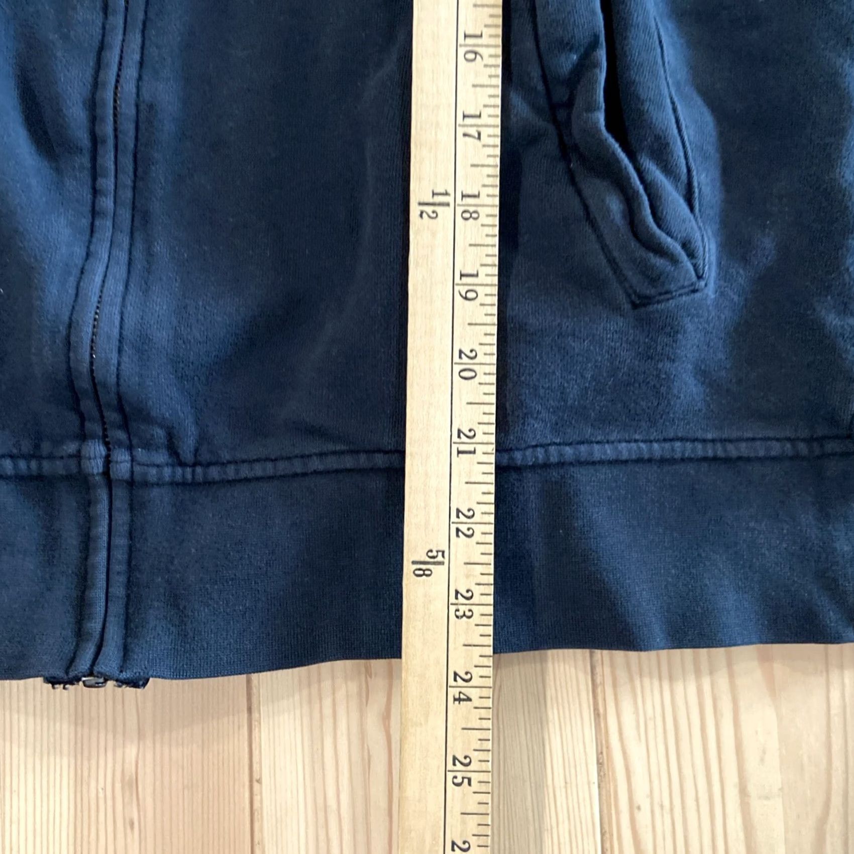 Volcom VINTAGE Volcom Hoodie Men M Black Blue Full Zip Heavyweight Camouflage Logo 90s Mens Size US M / EU 48-50 / 2 - 4 Thumbnail