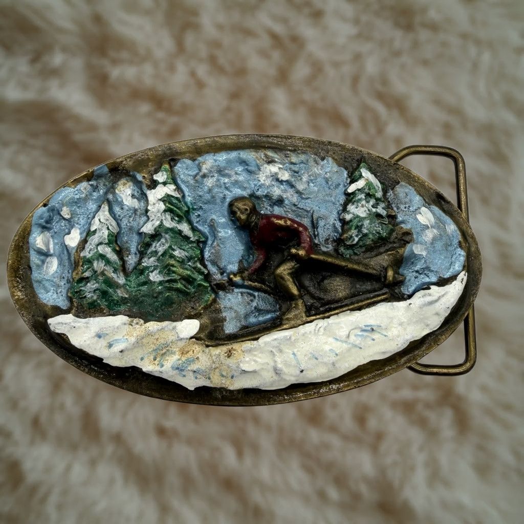 Vintage VINTAGE AJ DEZY Belt Buckle Skier Brass Enameled Bronze 1970s Downhill Cross County Adult Unisex Sports Size ONE SIZE - 1 Thumbnail