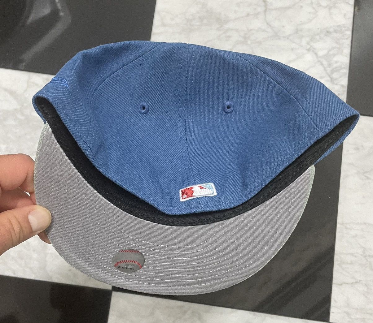 New Era 🔥Exclusive Mariners fitted 7 1/8 Size ONE SIZE - 4 Thumbnail