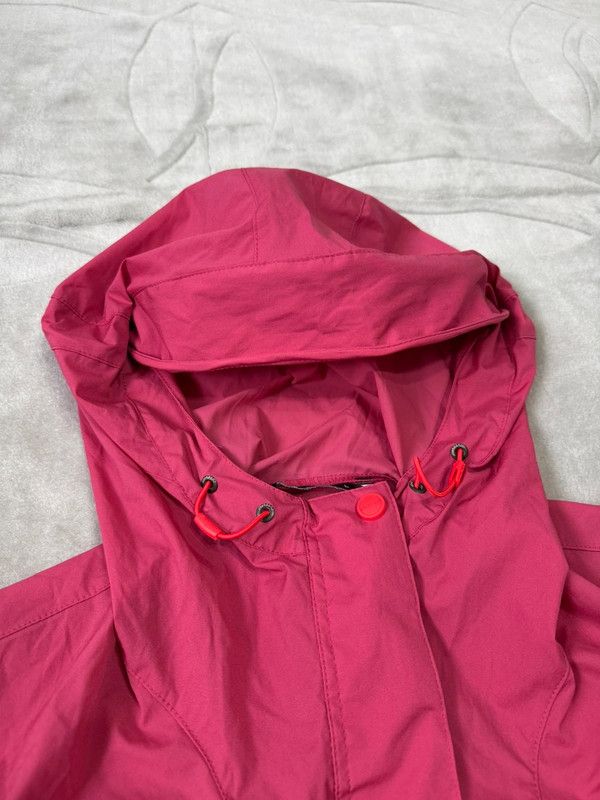 Bergans of Norway Bergans Cecilie Microlight Anorak 3943 size L like new Size L / US 10 / IT 46 - 5 Thumbnail