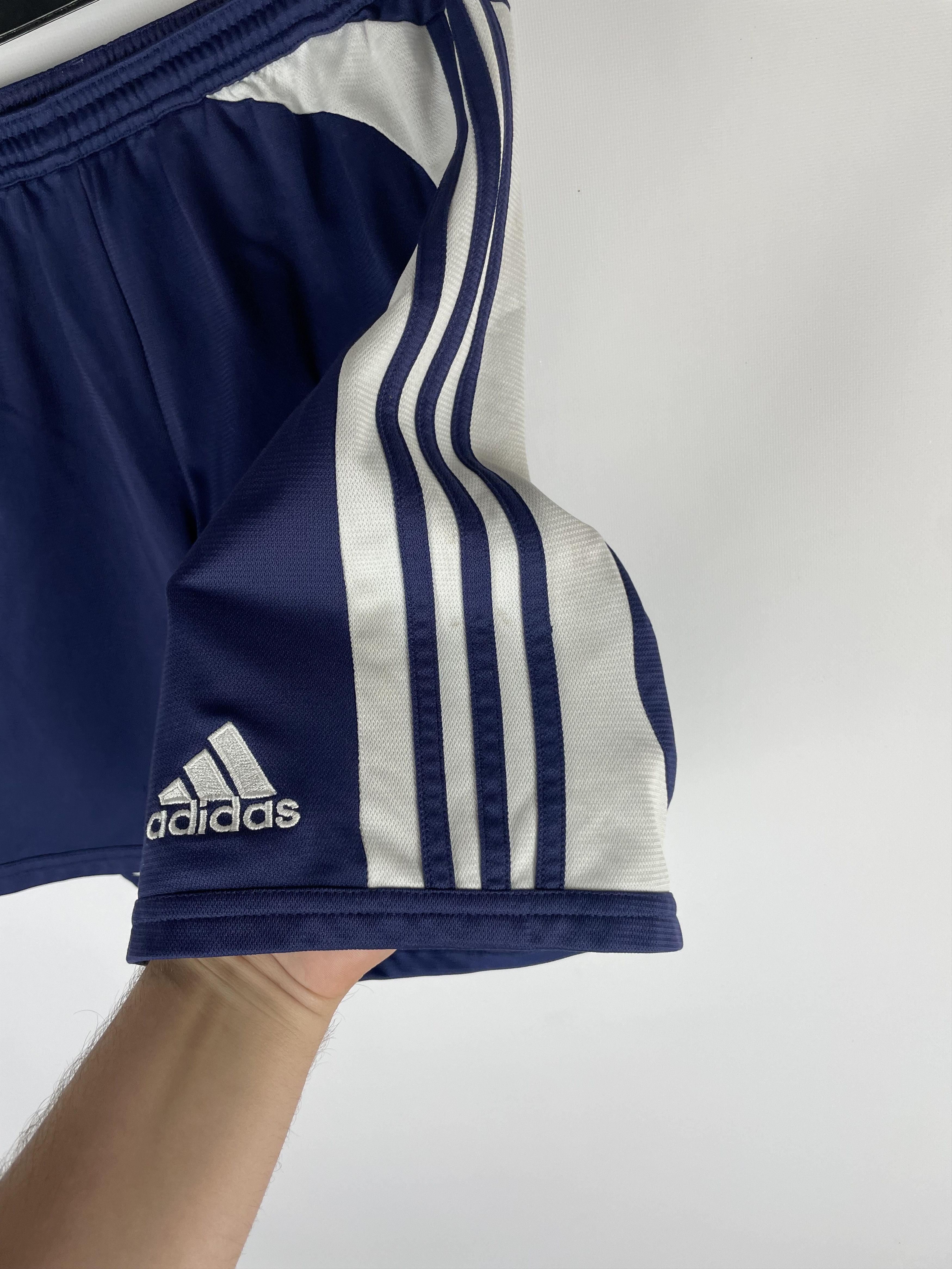 Adidas Vintage Adidas Shorts Y2k Size US 32 / EU 48 - 4 Thumbnail