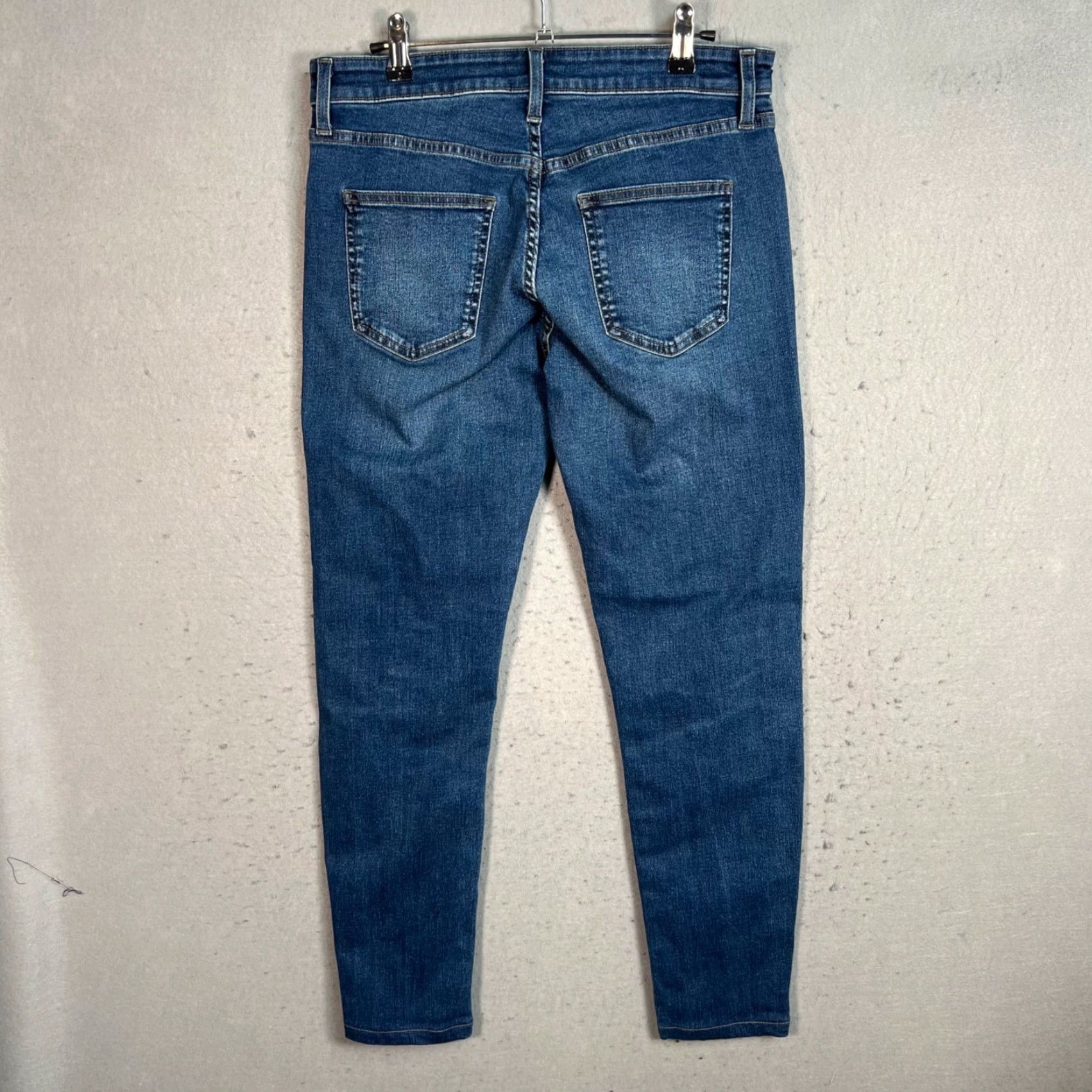 Uniqlo Uniqlo Jeans Skinny Womens 30 x 34 Denim Cotton Blend Blue 5-Pocket Inseam 28" Regular Zip Mid Rise Shirts? Size 30" / US 8 / IT 44 - 2 Thumbnail