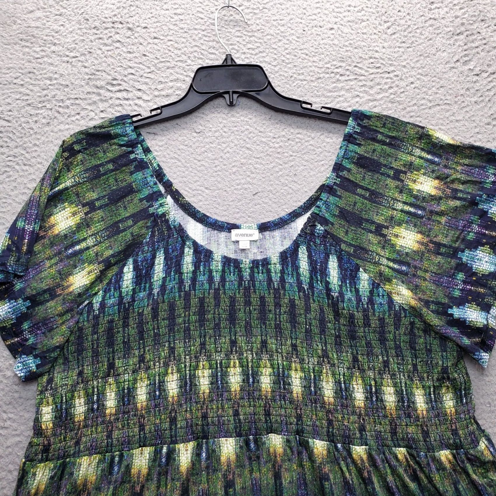 Avenue Avenue Blouse Top Womens Size 26/28 Multi Geo Print Viscose Short Sleeve Smocked Dressy Shirt Size 4XL / US 24-26 - 4 Thumbnail