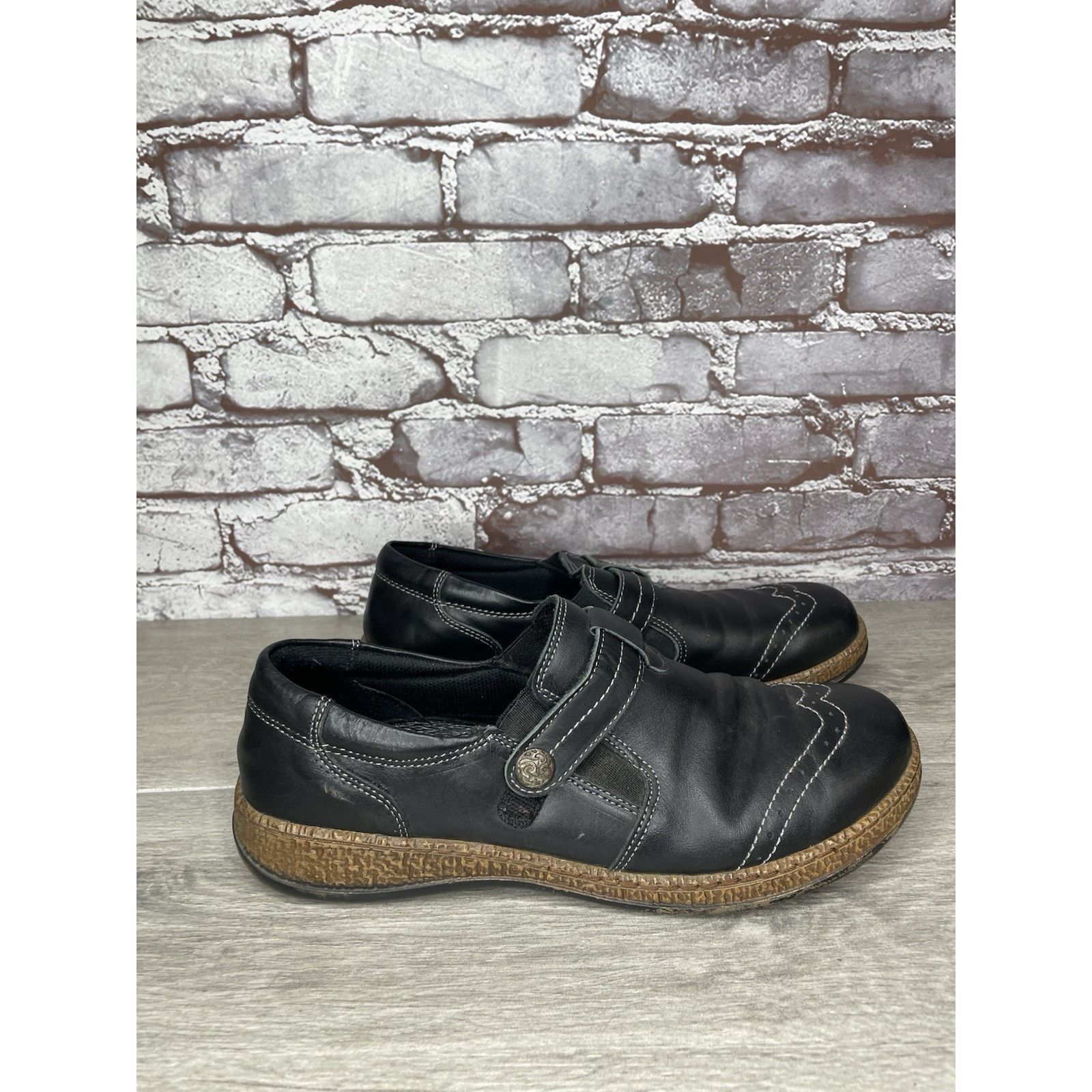 Spring Court Spring Step Black Leather Wingtip Button Strap Clogs Shoes W Size US 11 / IT 41 - 2 Thumbnail