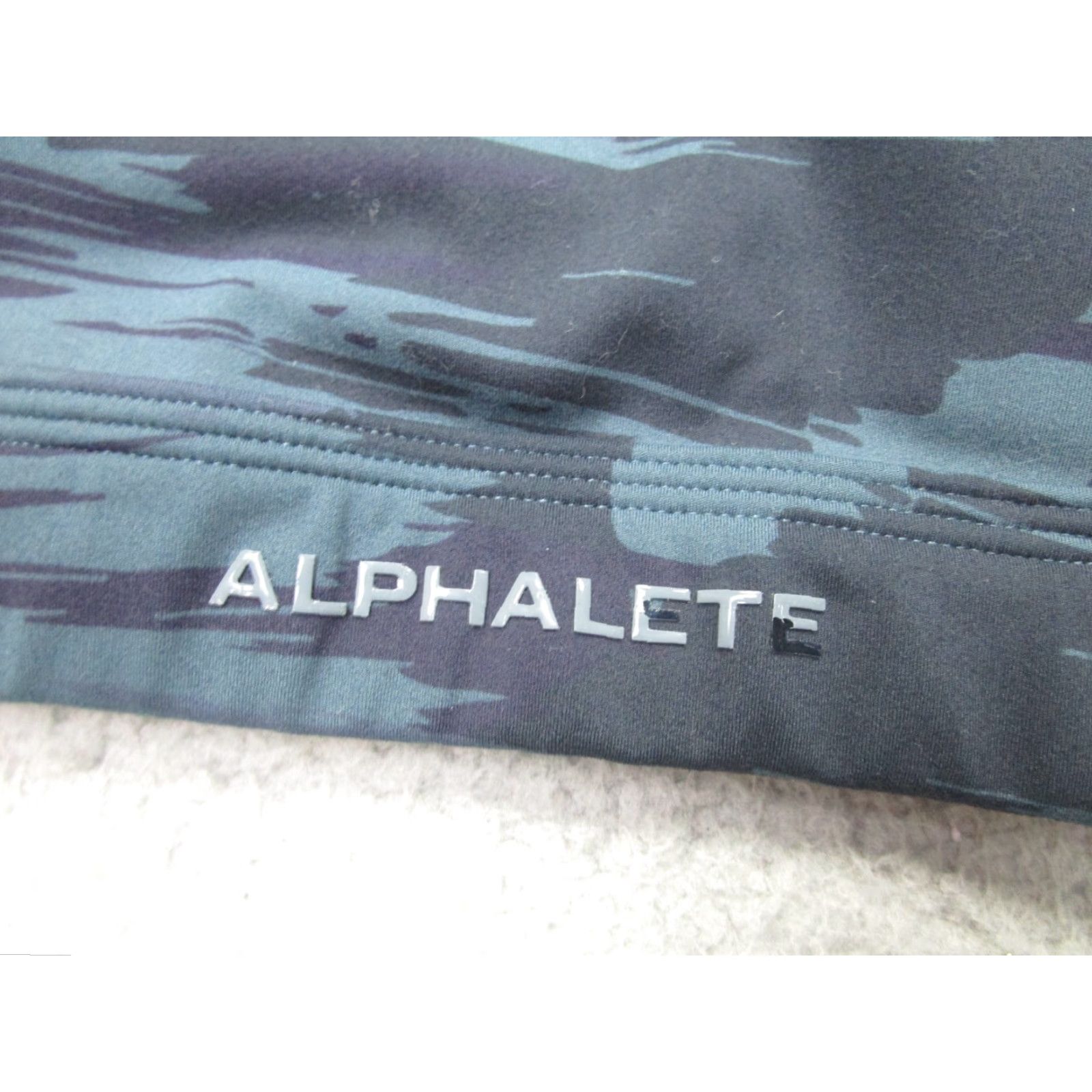 Vintage Alphalete Sports Bra Women XS Blue Padded High Support Wireless Camouflage Size ONE SIZE - 3 Thumbnail