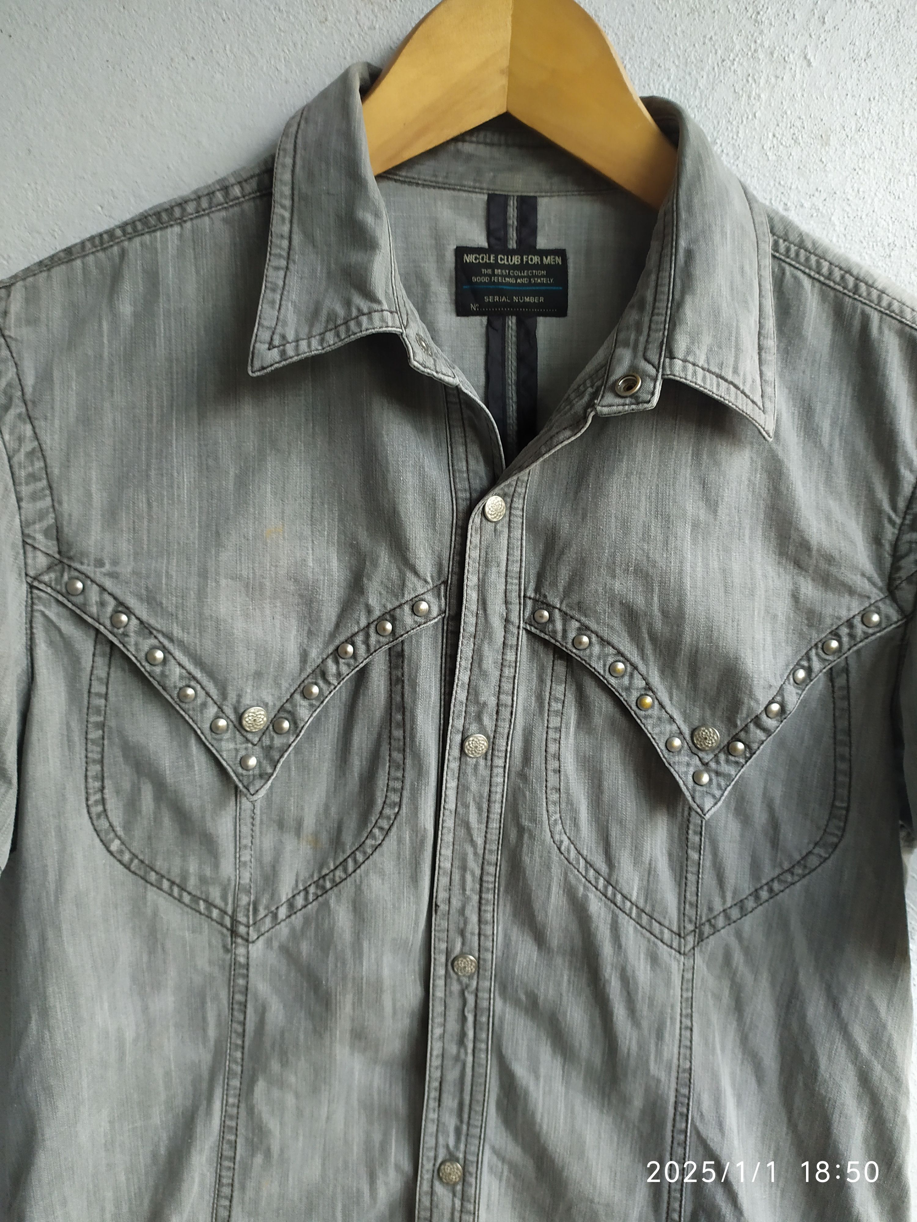 If Six Was Nine × Japanese Brand × Le Grande Bleu (L.G.B.) Japanese Nicole Club For Men ButtonUp Shirt Jeans Style Size US M / EU 48-50 / 2 - 3 Thumbnail