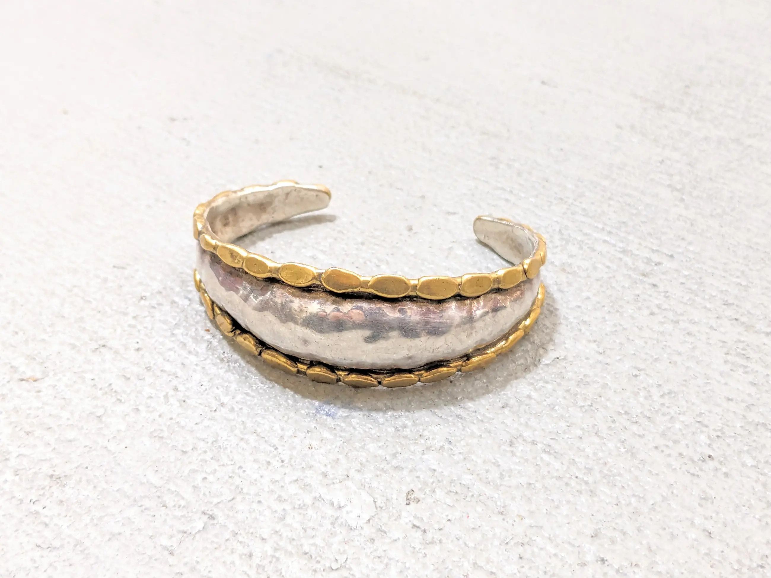 Jewelry Vintage Sterling Silver Cuff Bracelet Brass 5.5 Hammered Size ONE SIZE - 1 Thumbnail