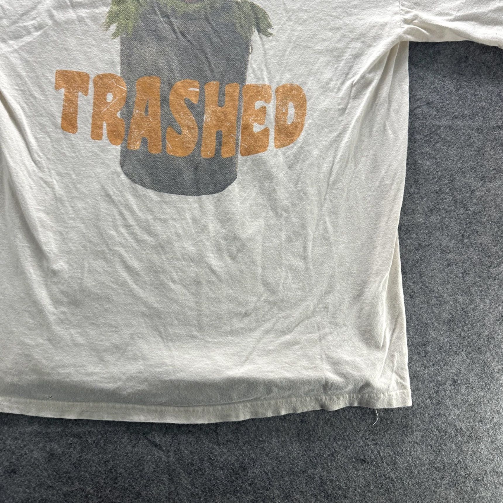 Other VINTAGE Shirt Mens Large Sesame Street Oscar The Grouch Trash Graphic Tee Size US L / EU 52-54 / 3 - 4 Thumbnail