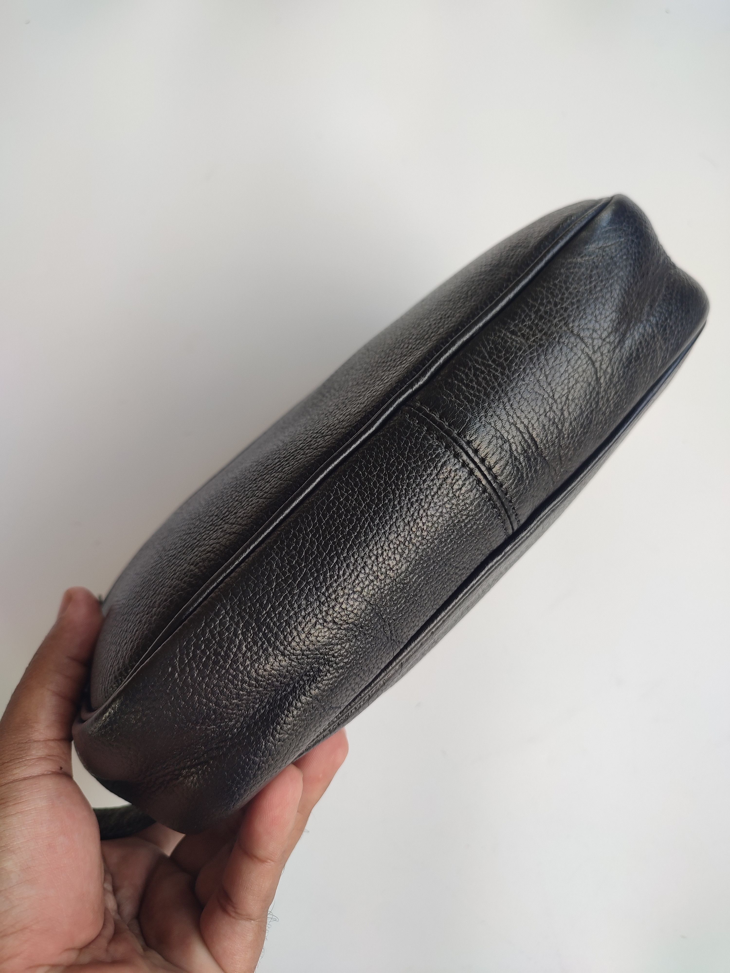 Kenzo AUTHENTIC KENZO BLACK LEATHER CLUTCH BAG Size ONE SIZE - 5 Thumbnail
