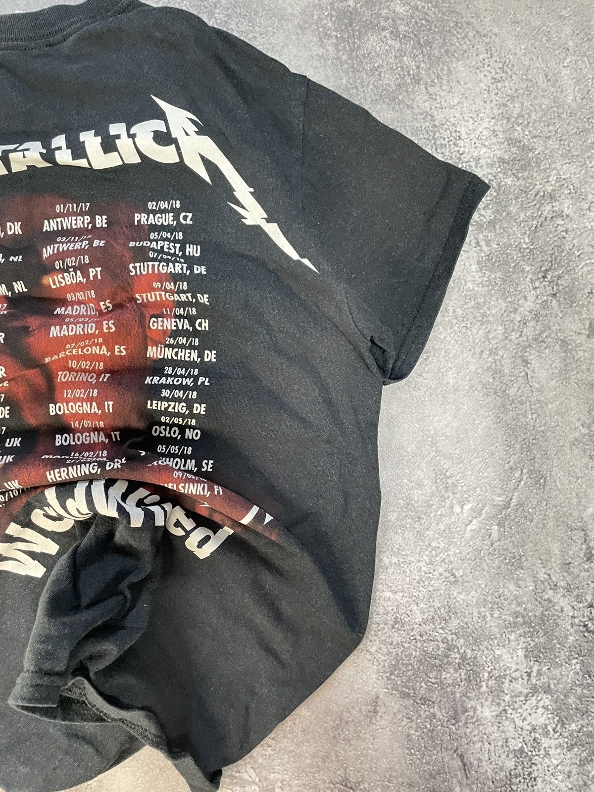 Metallica Metallica Hardwired Worldwired Tour TShirt Official Band Tee Size US S / EU 44-46 / 1 - 12 Thumbnail