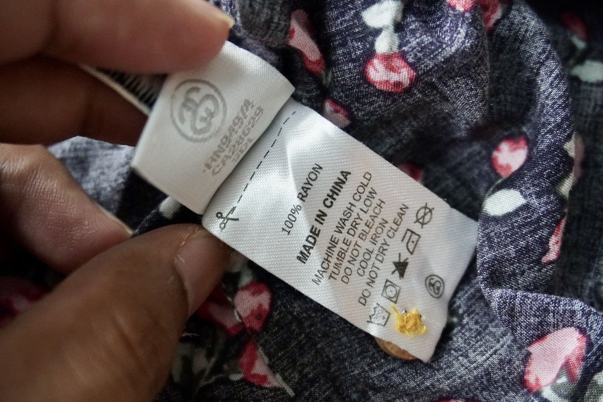 Stussy Stussy button up rayon red roses full printed rare piece Size US L / EU 52-54 / 3 - 10 Thumbnail