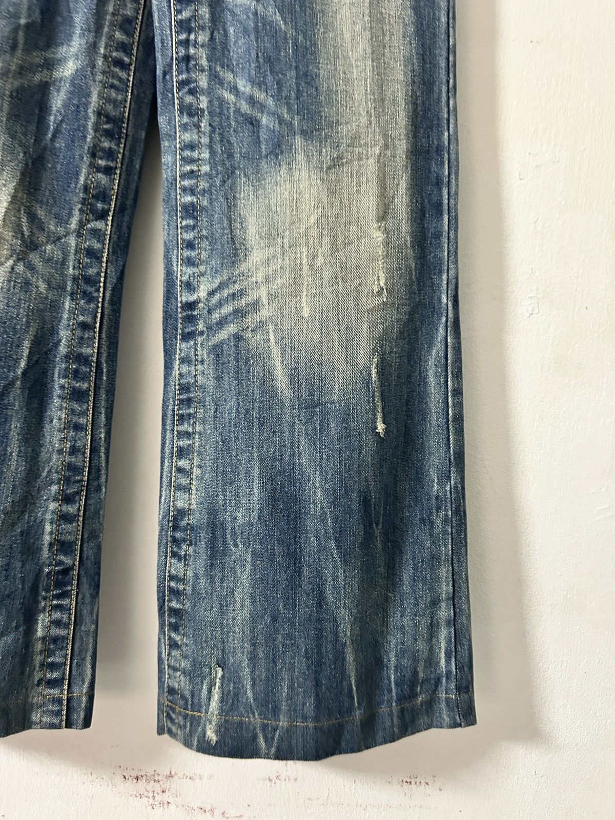 If Six Was Nine × Japanese Brand × Le Grande Bleu (L.G.B.) Flare Jeans Satisfaction Sick Design Vintage Denim Style Size 28" / US 6 / IT 42 - 4 Thumbnail