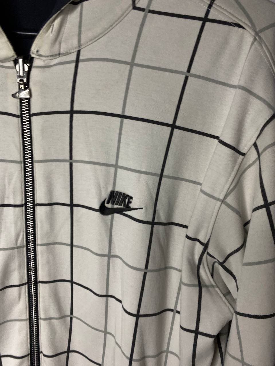 Nike vintage Nike sweatshirt reversible size M with mini logo Size US M / EU 48-50 / 2 - 24 Thumbnail