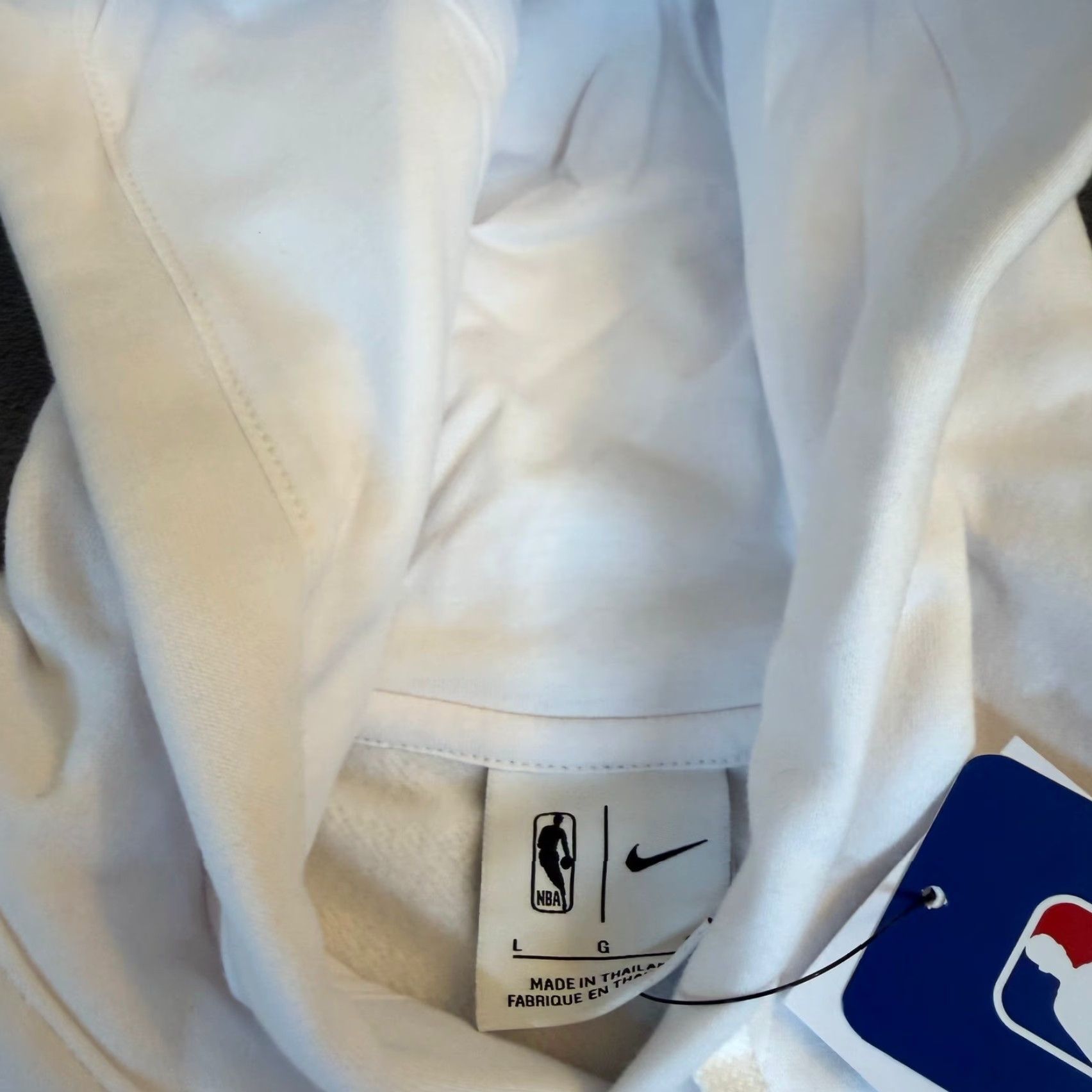Nike Nike Philadelphia 76ers City Edition Hoodie Mens L White FZ0560-101 NWT Size US L / EU 52-54 / 3 - 2 Thumbnail