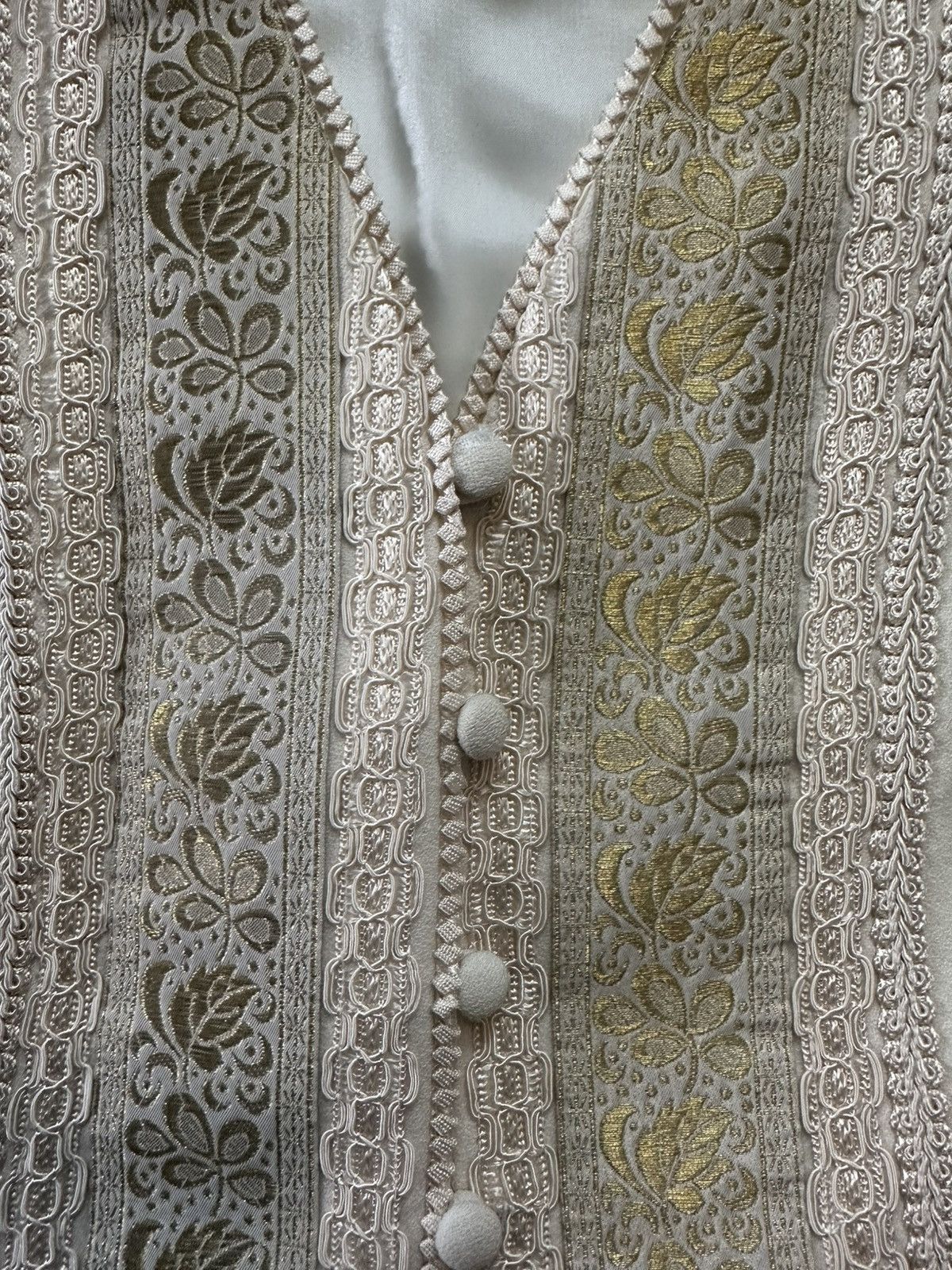 Other Vintage 1980s Valerie Stevens Embroidered Cream Gold Vest Size M / US 6-8 / IT 42-44 - 7 Thumbnail