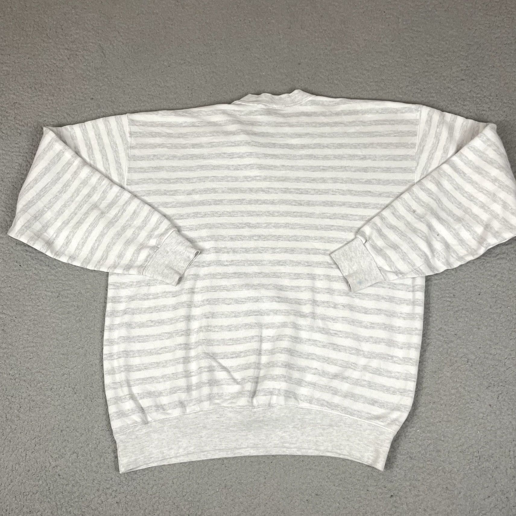 Vintage VINTAGE HL Miller Kruse International Sweatshirt Mens XL Gray Stripe Sweatshirt Mens XL Gray Stripe 90s Pullover Crew Neck Graphic Print All Seasons Size US XL / EU 56 / 4 - 5 Thumbnail