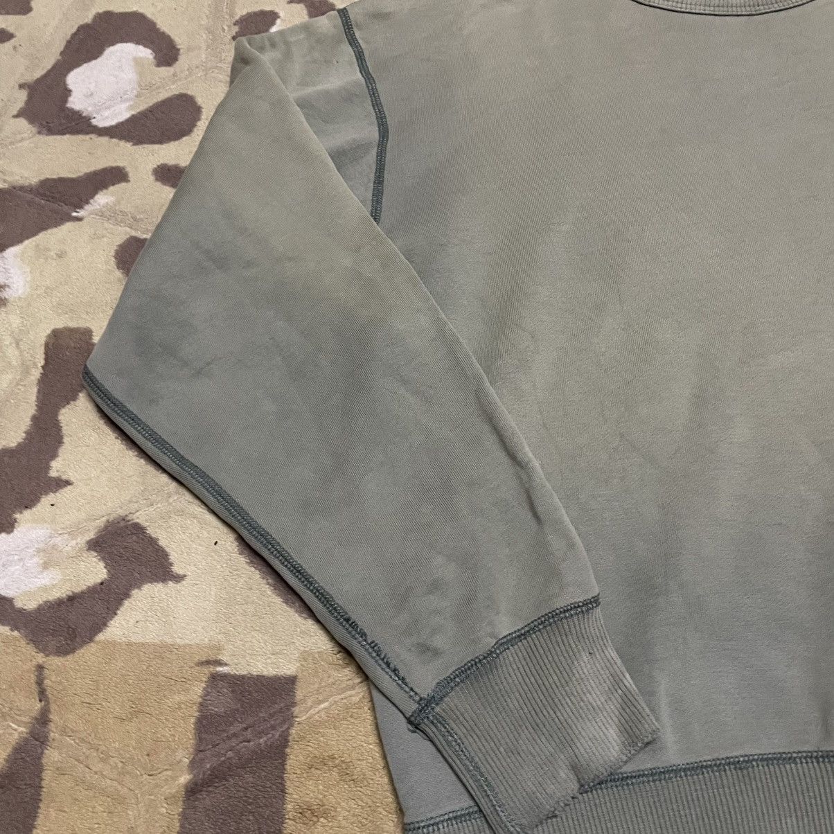 Vintage Vintage Distressed Sun Faded Uniqlo Sweatshirt Boxy Fit Size US M / EU 48-50 / 2 - 4 Thumbnail