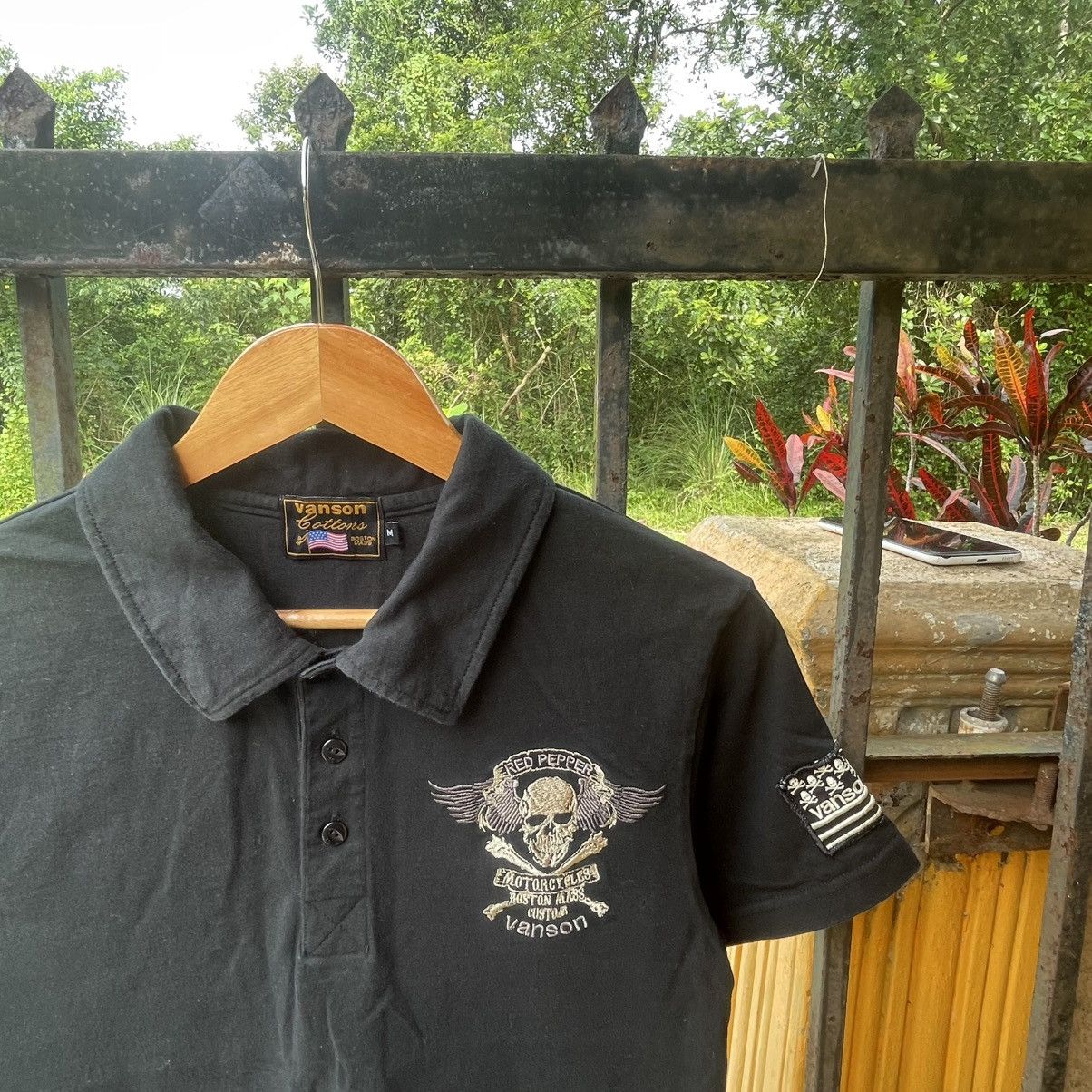 Vanson Leathers 🔥Vanson X Red Pepper Embroidered Big Skulls Polos Shirts Size US S / EU 44-46 / 1 - 3 Thumbnail