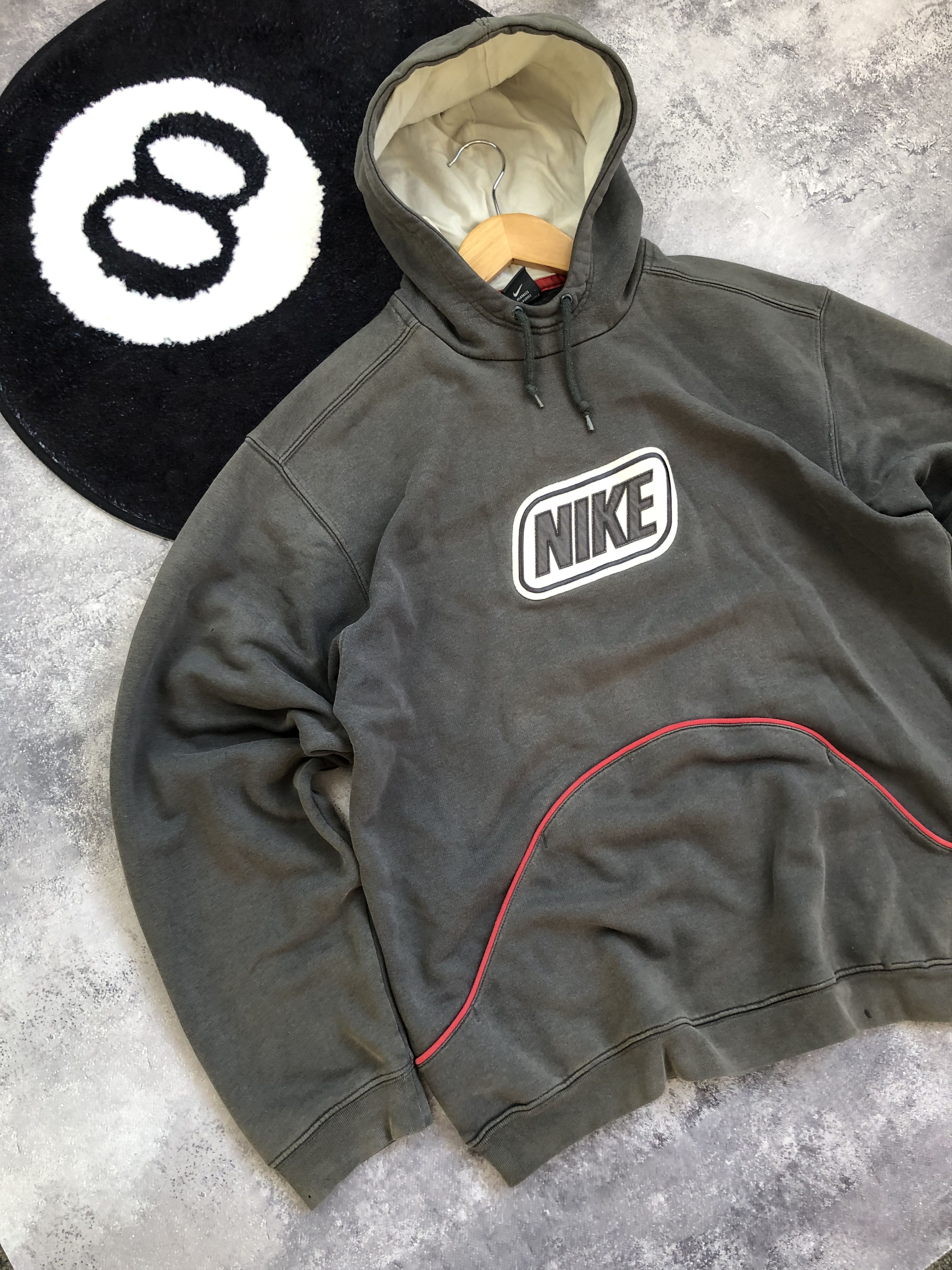 Nike NIKE Vintage Big Central Logo Fade Hoodie Streetwear Casual Size US L / EU 52-54 / 3 - 3 Thumbnail