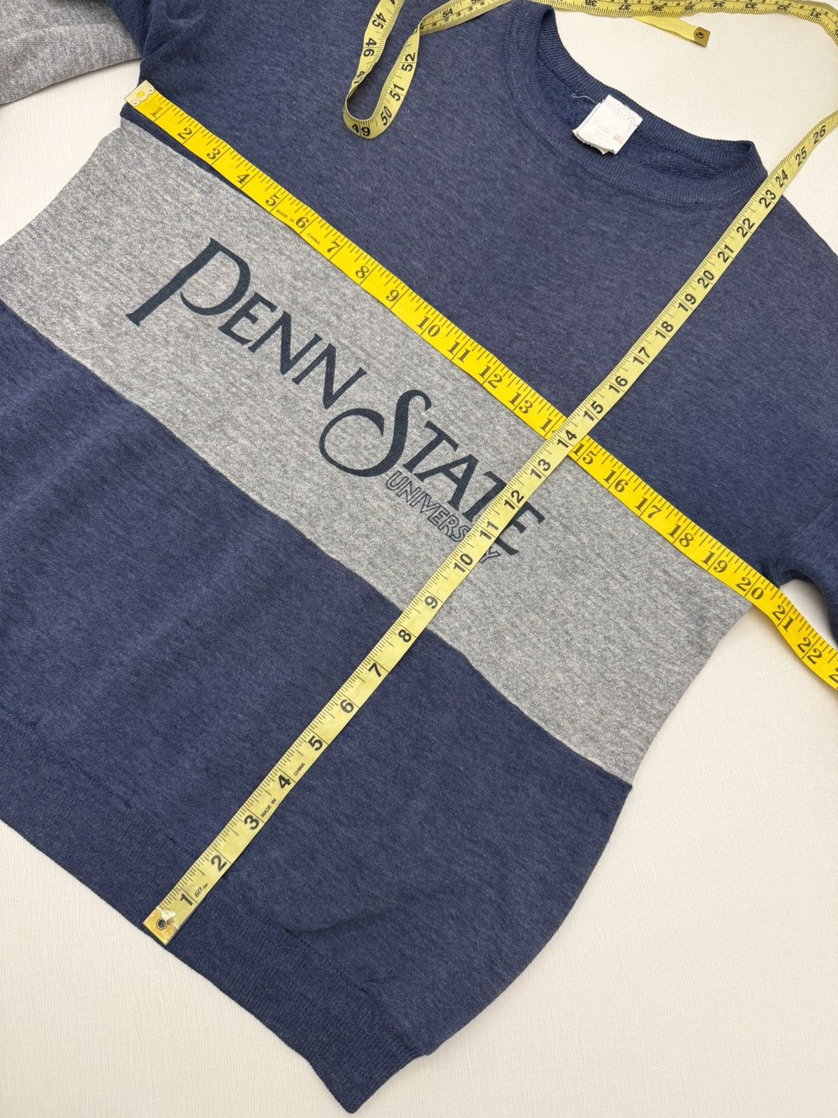 NCAA Vintage 70s PENN STATE University Crewneck PSU L Made in USA Size US L / EU 52-54 / 3 - 8 Thumbnail