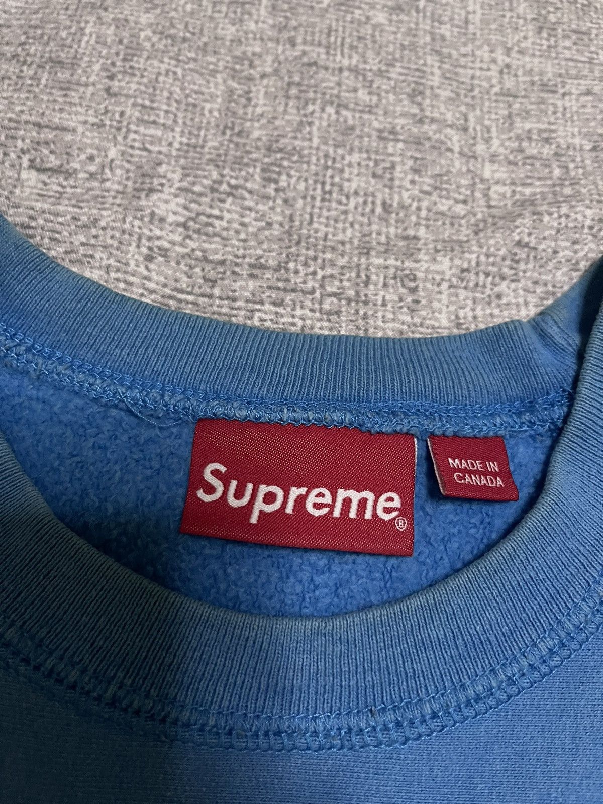 Supreme Supreme fw18 bright royal box logo crewneck Size US M / EU 48-50 / 2 - 8 Thumbnail