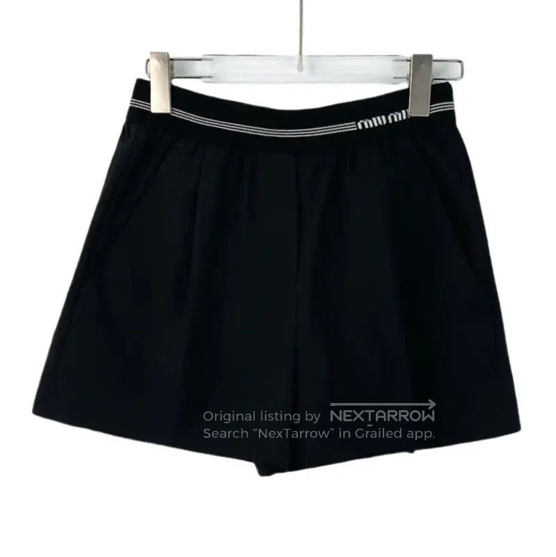 Miu Miu Miu Miu Black Wool Women's Short Pants . Size 22" - 1 Thumbnail