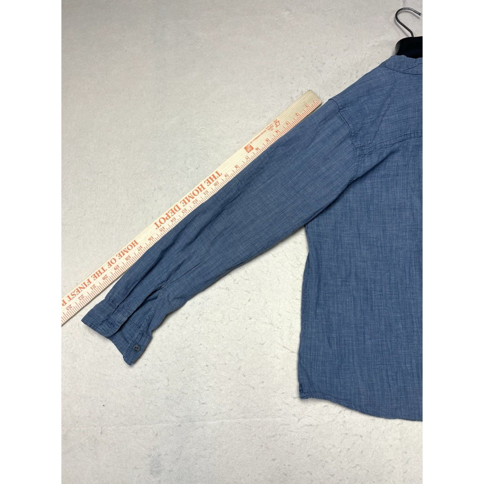 Mountain Hardwear Mountain Hardwear Shirt Womens Small Petite Blue Front Pocket Button-Up Casual Travel Size S / US 4 / IT 40 - 5 Thumbnail