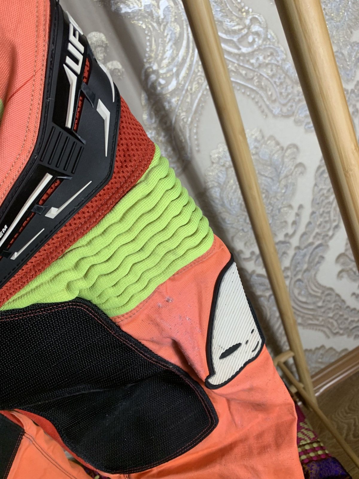 NASCAR VINTAGE UFO PLAST MOTORCYCLE RACING PANTS BIKE RETRO Y2K 90s Size US 28 / EU 44 - 10 Thumbnail