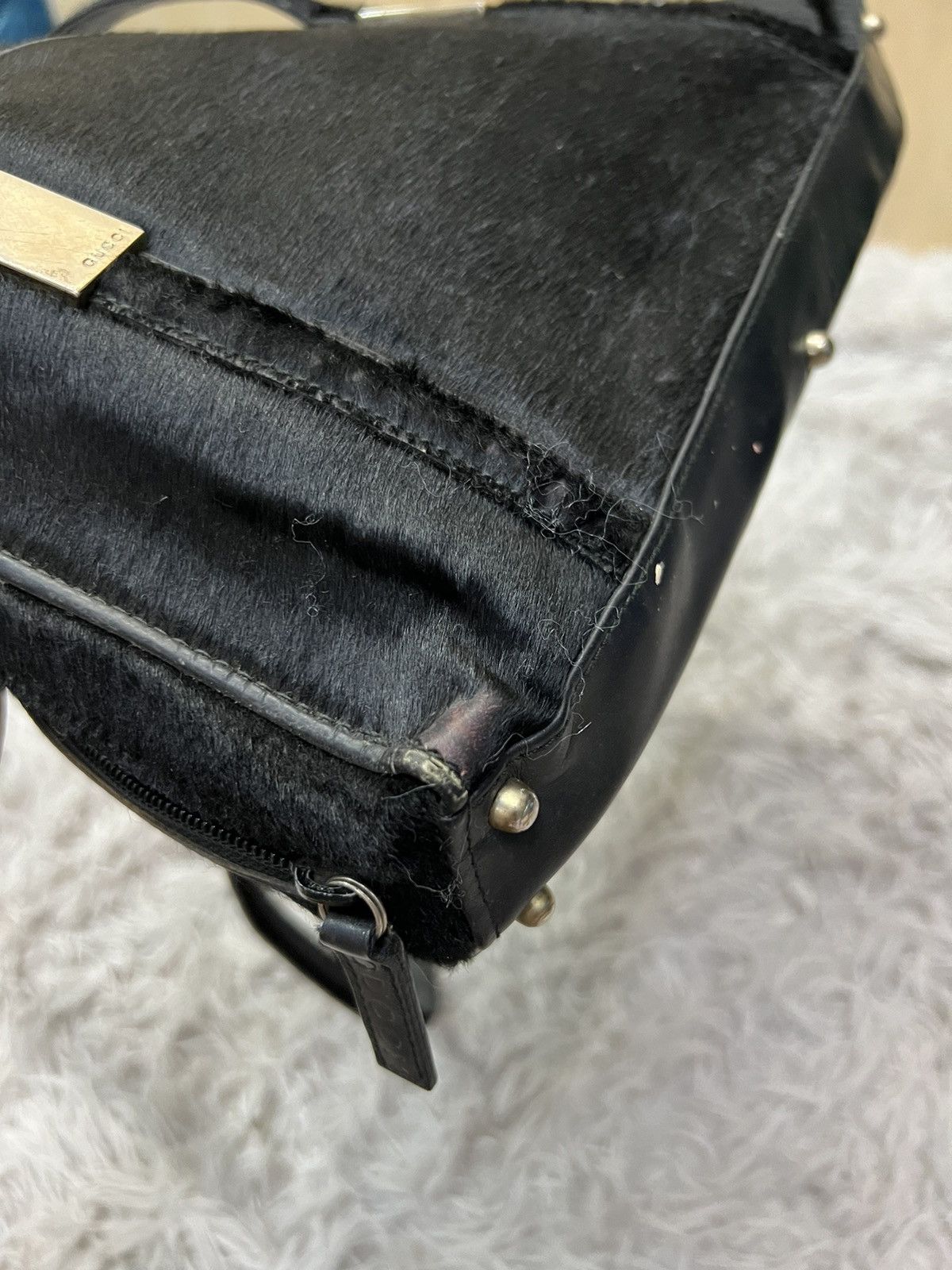 Gucci Vintage Gucci Pony Hair Shoulders Bag Size ONE SIZE - 12 Thumbnail