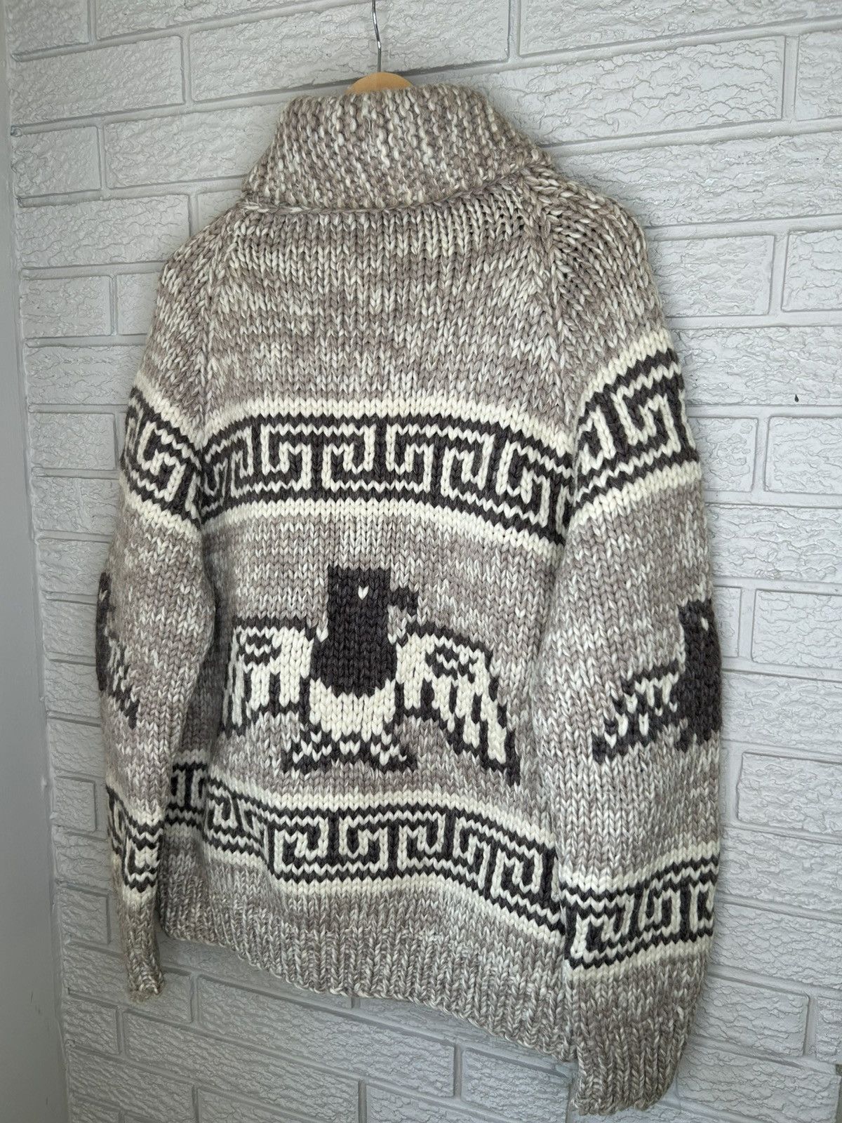 Vintage Vintage 60s Cowichan Thunderbird Hand Knit Wool Zip Up Size US L / EU 52-54 / 3 - 11 Thumbnail