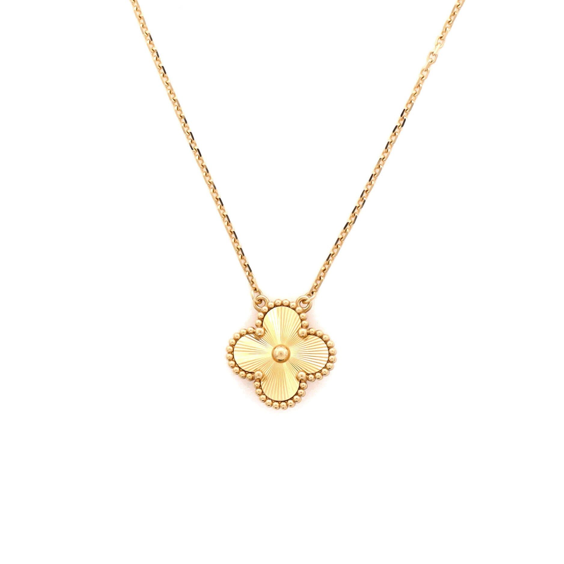 Van Cleef & Arpels Vintage Alhambra Pendant Necklace Size ONE SIZE - 1 Thumbnail