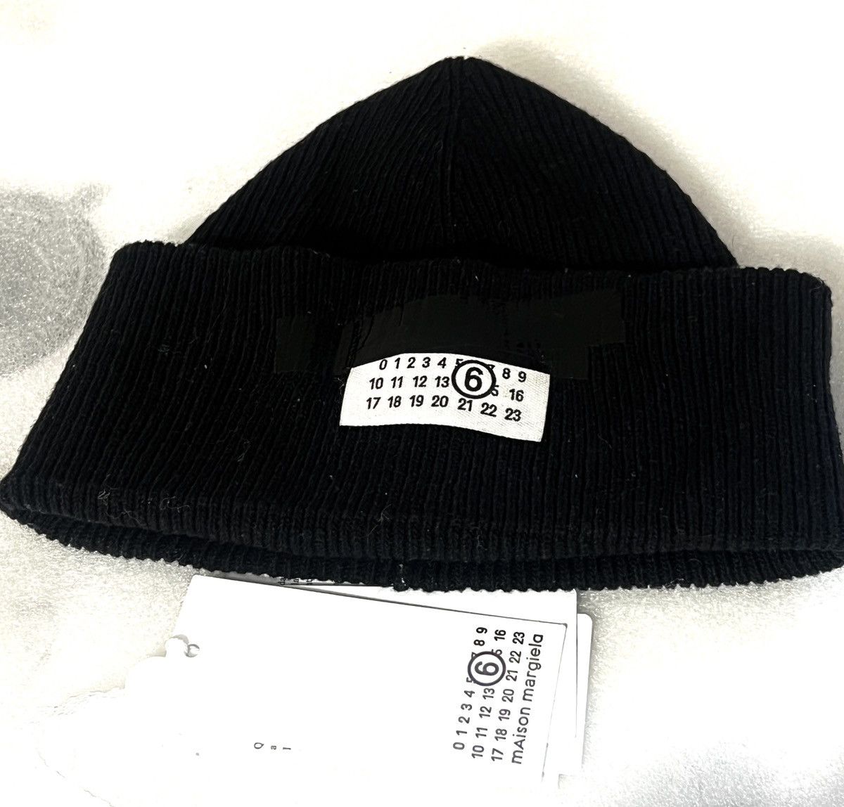 Maison Margiela MM6 Maison Margiela Logo Patch Ribbed Beanie Size ONE SIZE - 2 Thumbnail
