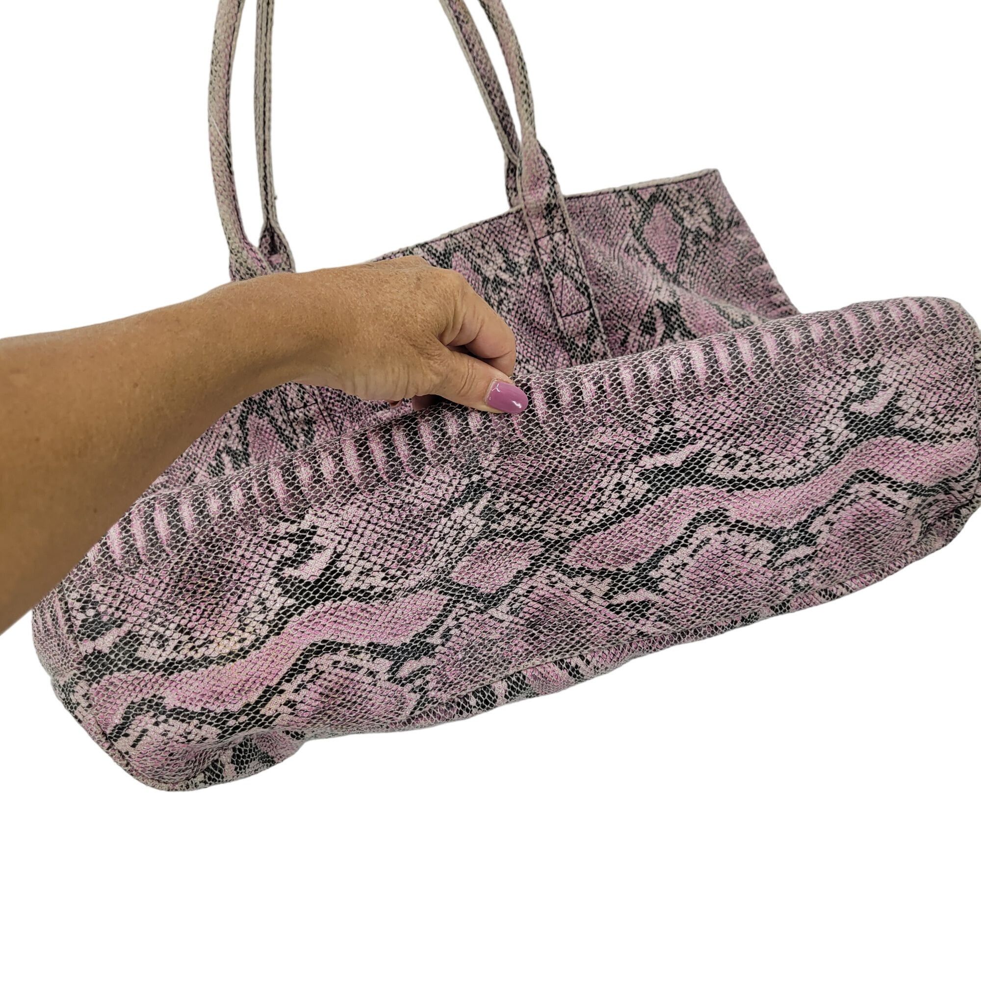 Designer BCBG Max Azria Pink Black Snake Print Vegan Tote Overnight B Size ONE SIZE - 9 Thumbnail