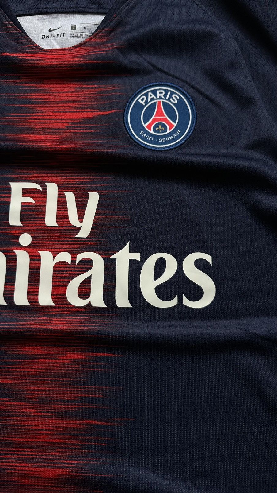 Nike 2018/19 Nike PSG Paris Saint-Germain Home Soccer Jersey Size US L / EU 52-54 / 3 - 5 Thumbnail