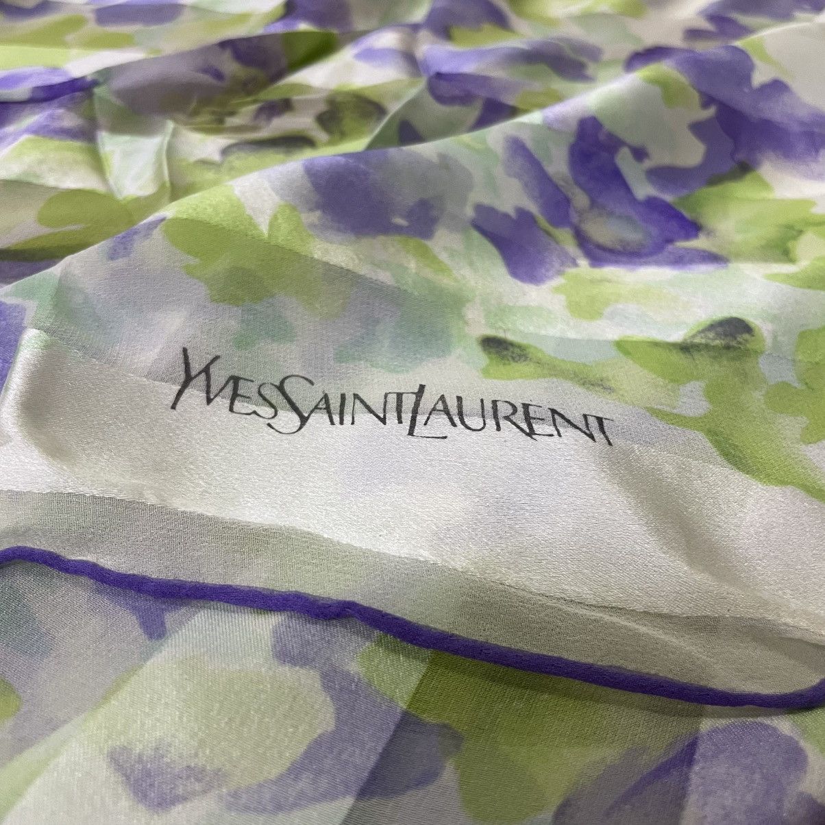 Yves Saint Laurent ysl foulards floral silk scarf Size ONE SIZE - 2 Thumbnail
