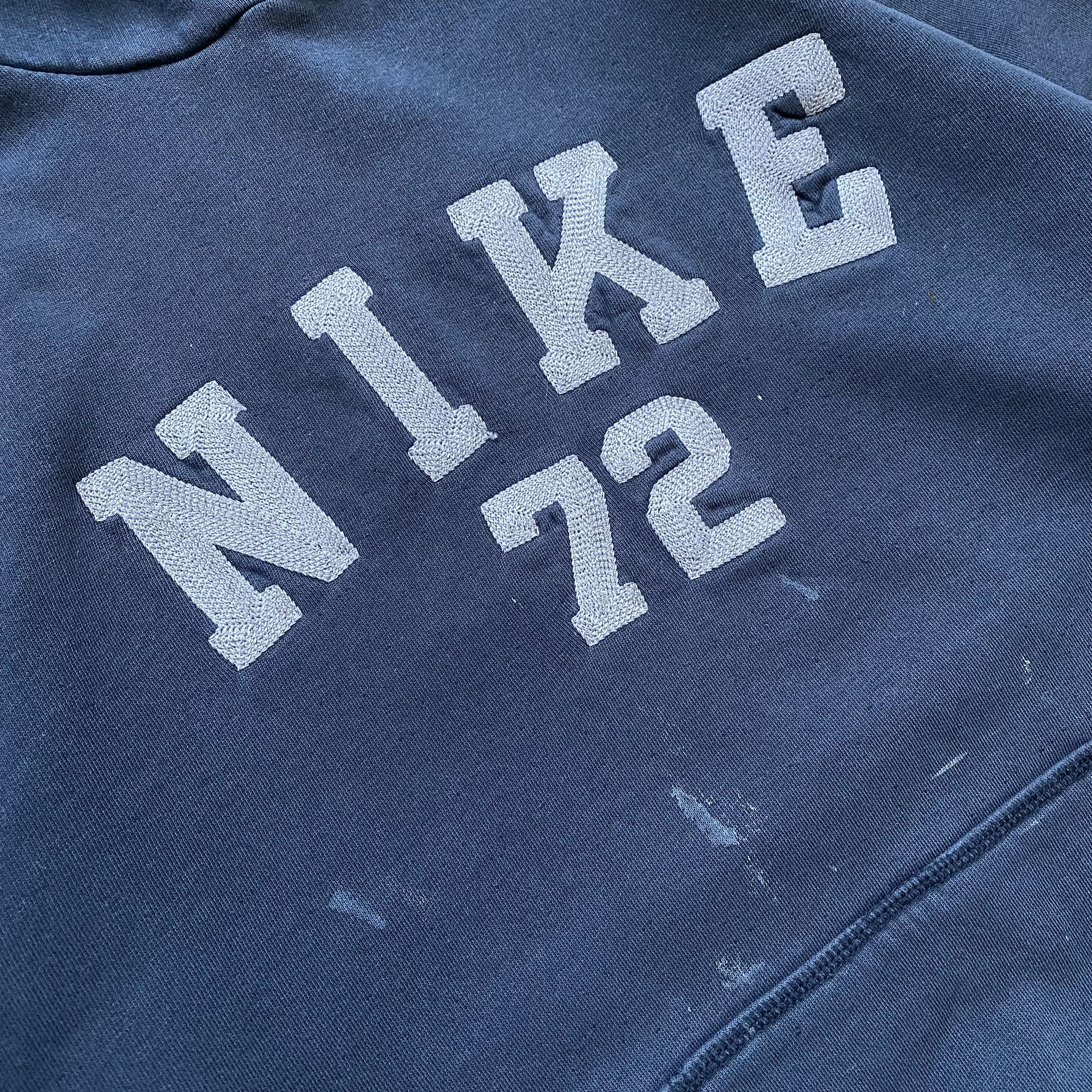 Nike 🦏 Vintage Nike Center logo Hoodie Distressed trashed Size US M / EU 48-50 / 2 - 5 Thumbnail