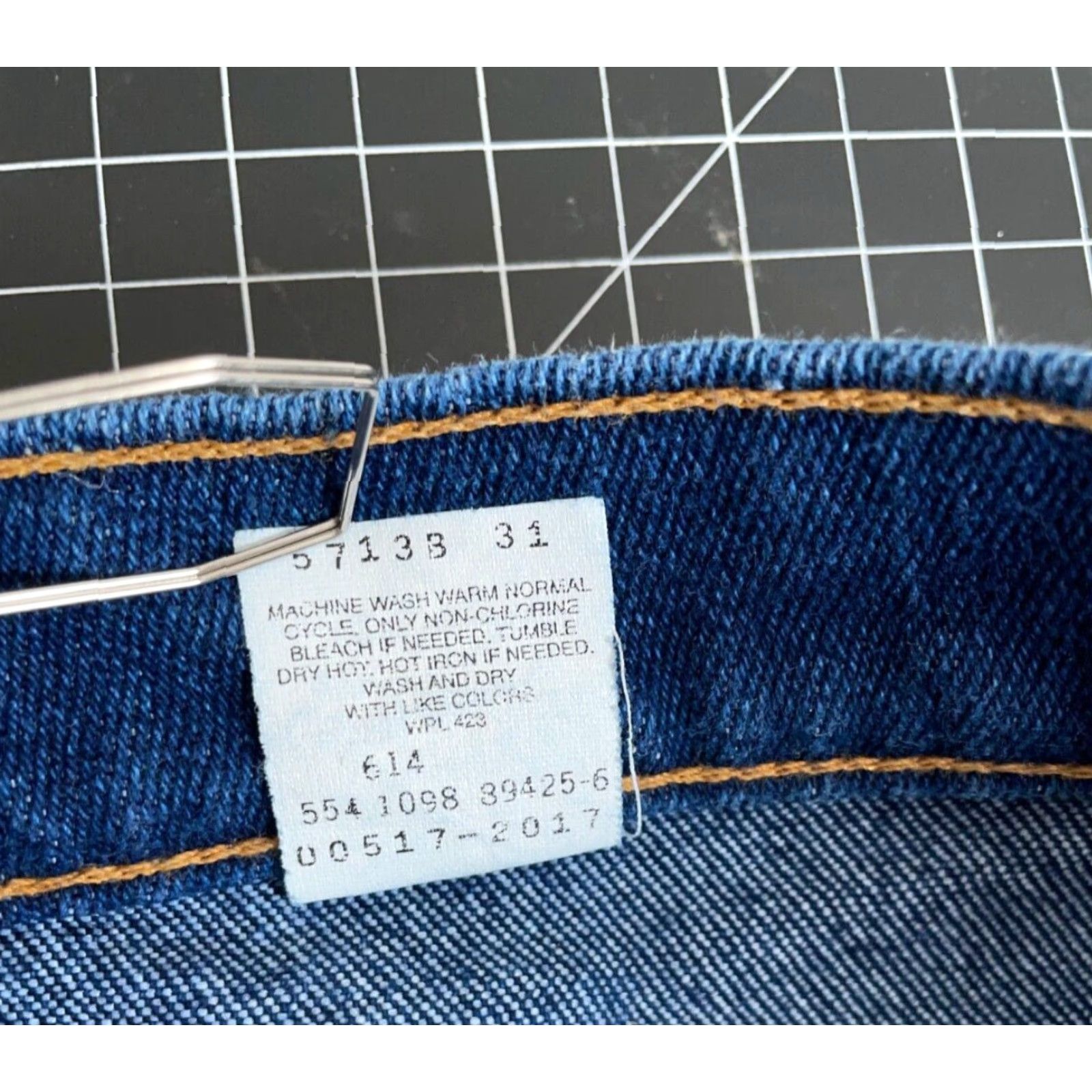 Levi's VINTAGE Levi's Black Tab 517 Jeans Men 36 x 31 Blue 90s Size US 36 / EU 52 - 4 Thumbnail