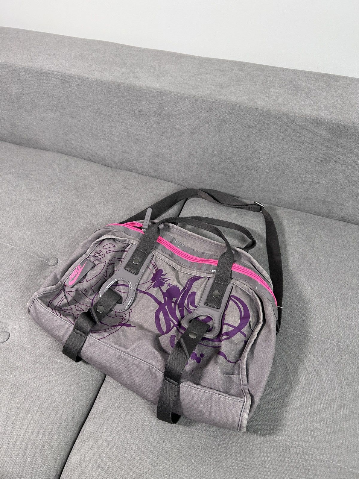 Nike × Vintage Nike Vintage purple Massager Y2K Swoosh Bag Cross Body Size ONE SIZE - 1 Thumbnail