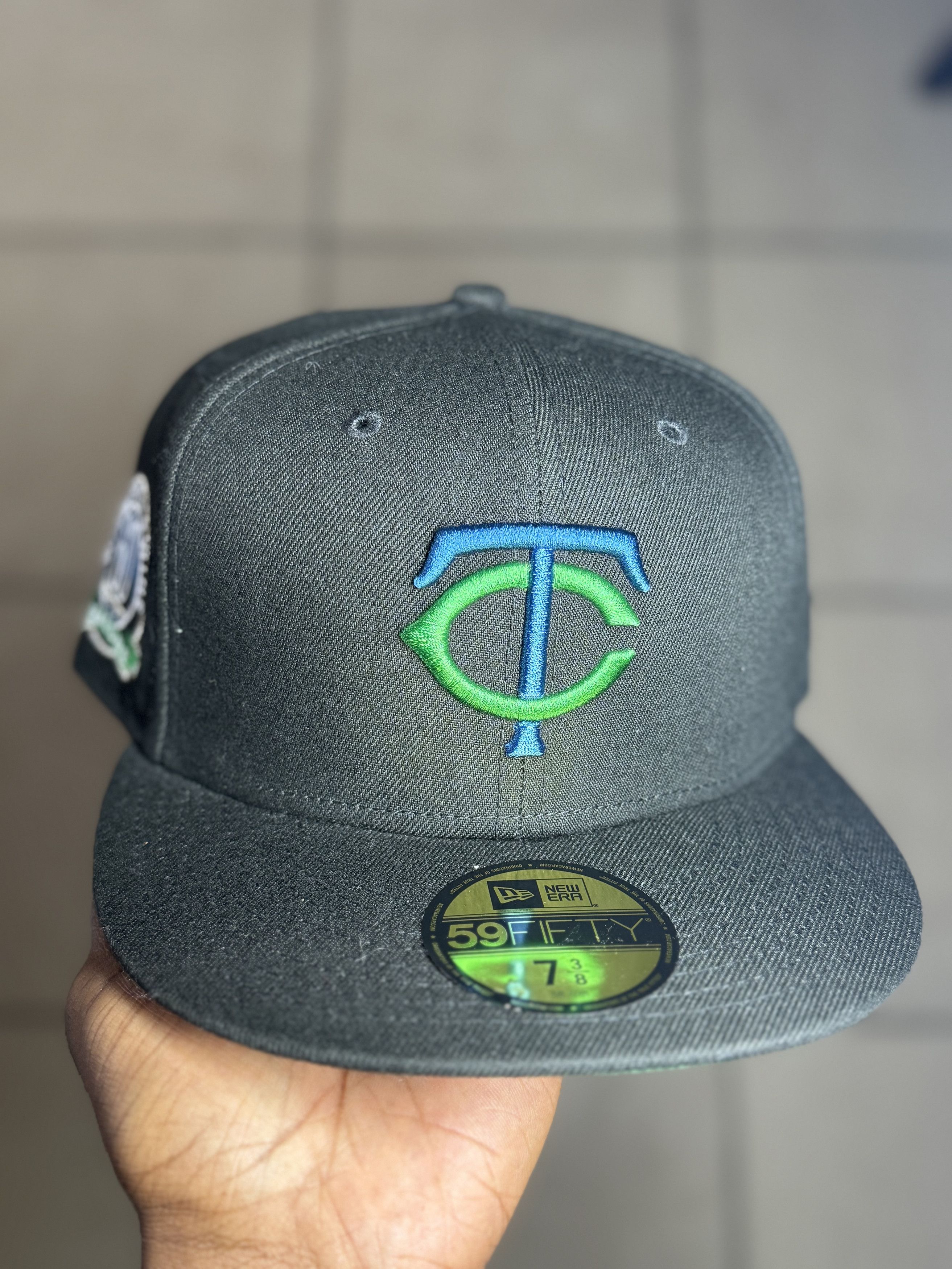 Hat Club × New Era 7 3/8 HAT CLUB EXCLUSIVE TWINS NBA CROSSOVER Size ONE SIZE - 3 Thumbnail