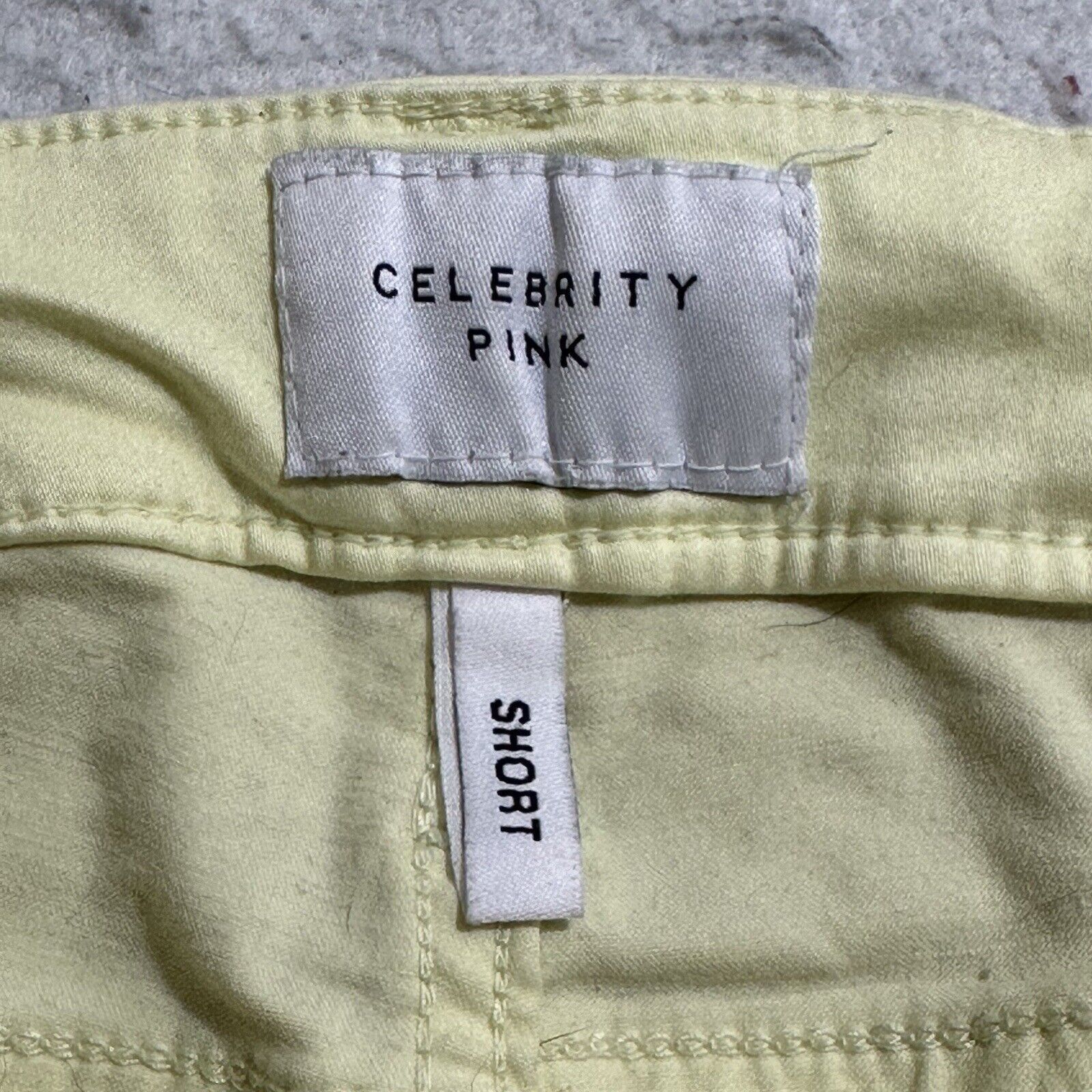 Other Celebrity Pink 7 / 28 Jean Shorts 3" Inseam Yellow Size 32" / US 10 / IT 46 - 6 Thumbnail