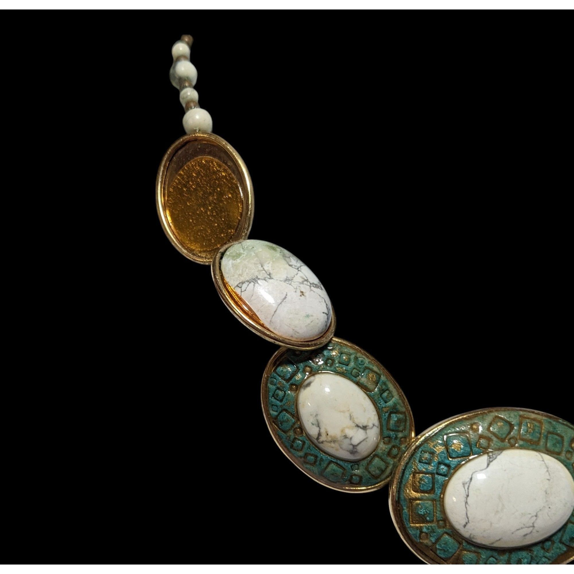Other Vintage Carved Stone Beaded Cabochon Necklace Size ONE SIZE - 8 Thumbnail