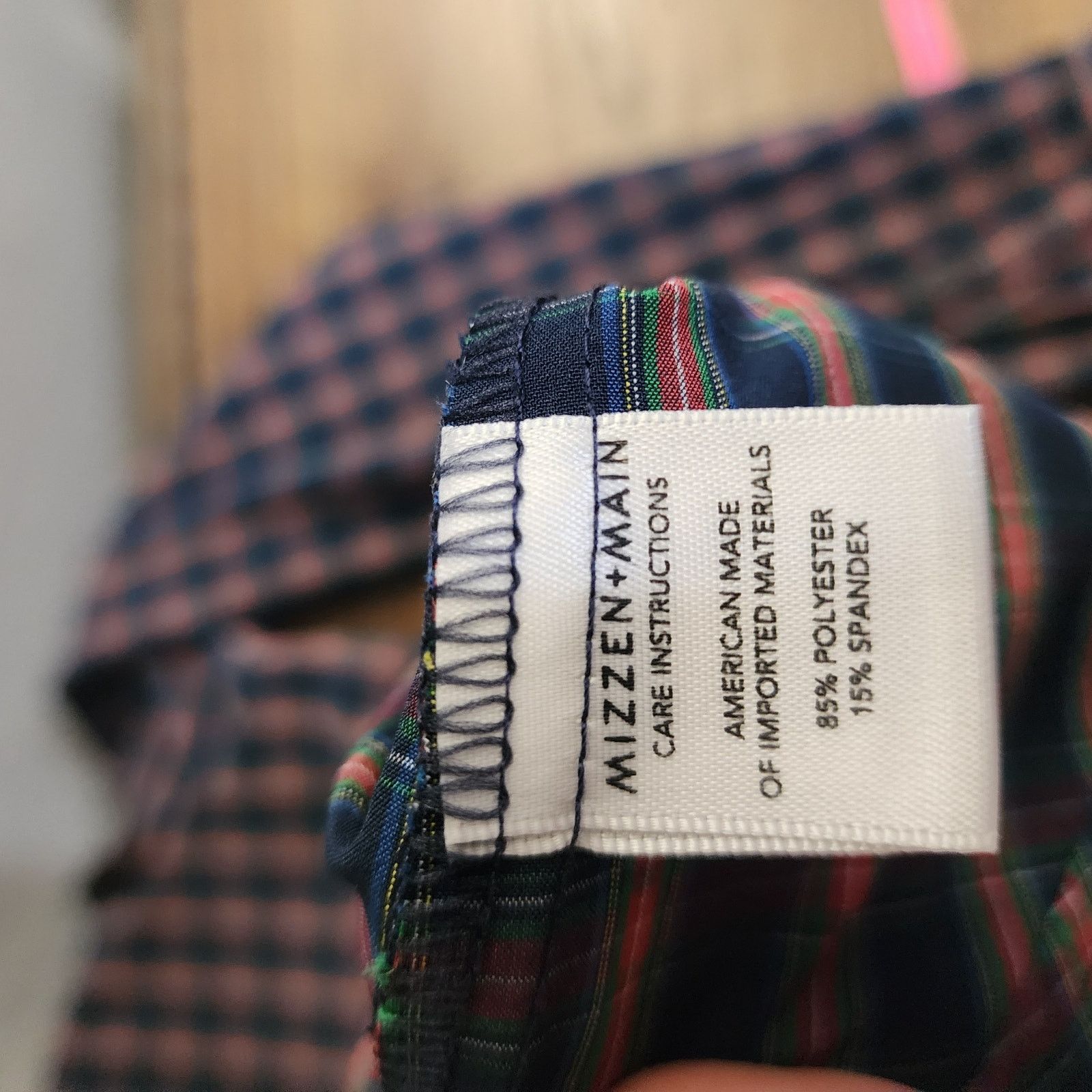 Mizzen+Main Mizzen + Main Men's M Red/Blue Plaid Shirt - True Fit, Size US M / EU 48-50 / 2 - 5 Thumbnail