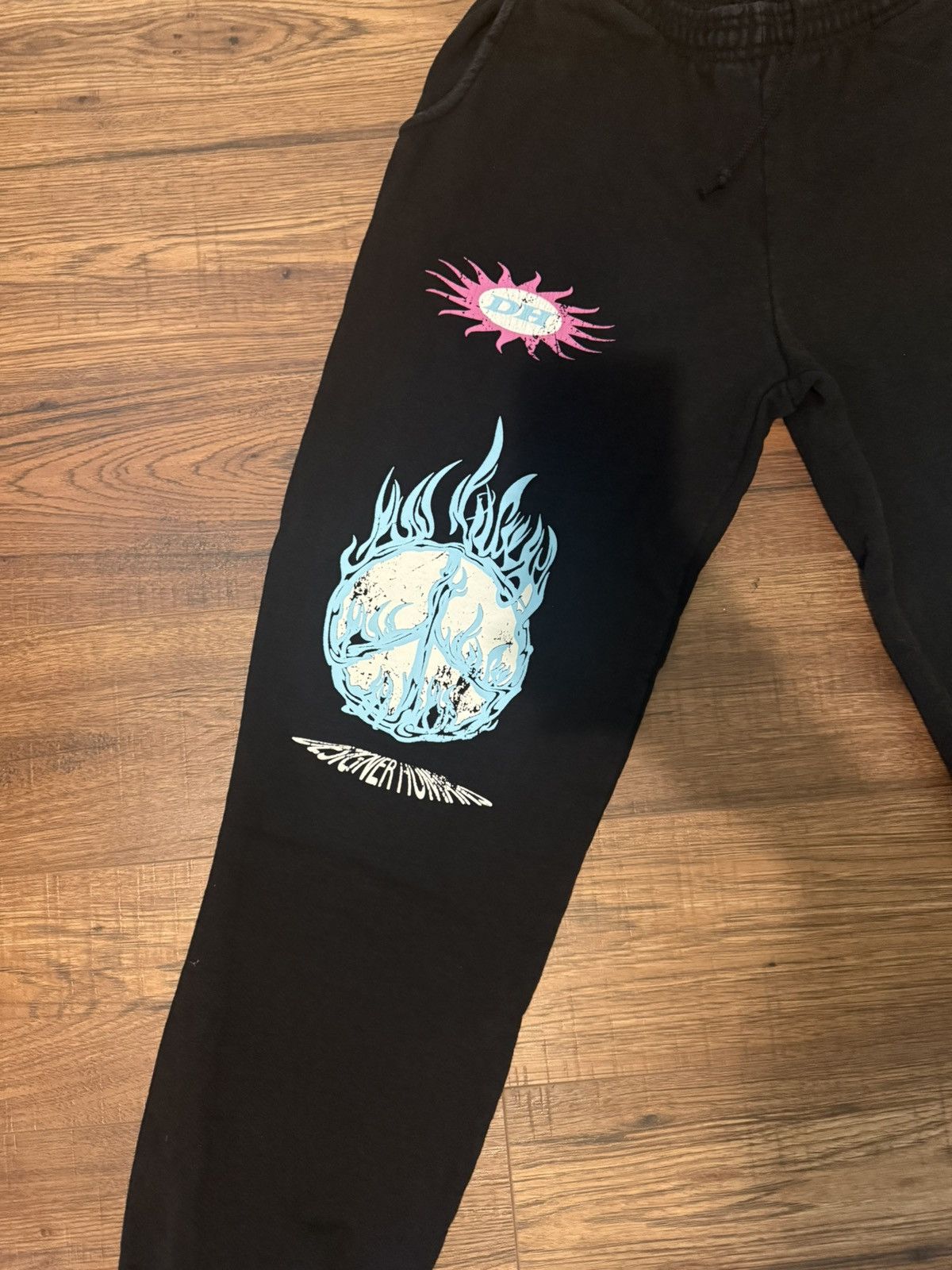 Other Designer Humans Sweats Size US 32 / EU 48 - 2 Thumbnail