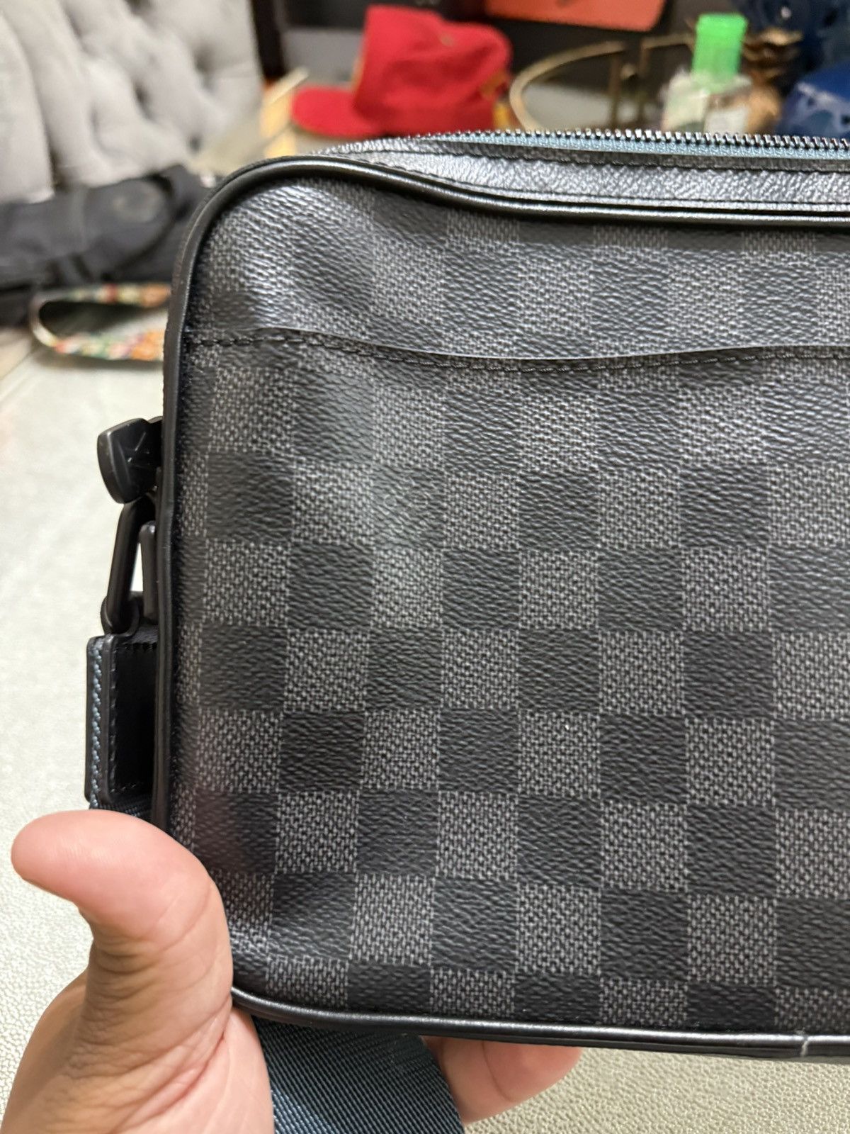 Louis Vuitton Louis Vuitton Damier Alpha Messenger Side Bag Black Size ONE SIZE - 15 Thumbnail