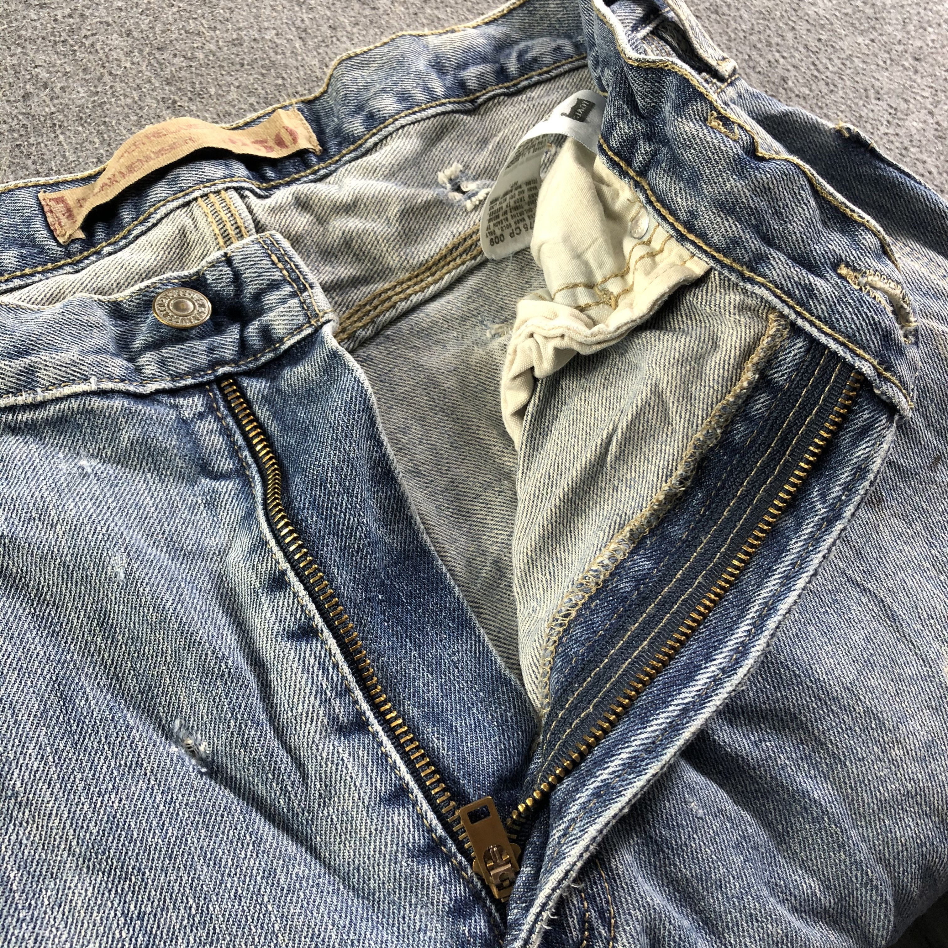 Levi's Vintage Levis 550 Jeans-J3258 Size US 35 - 10 Thumbnail