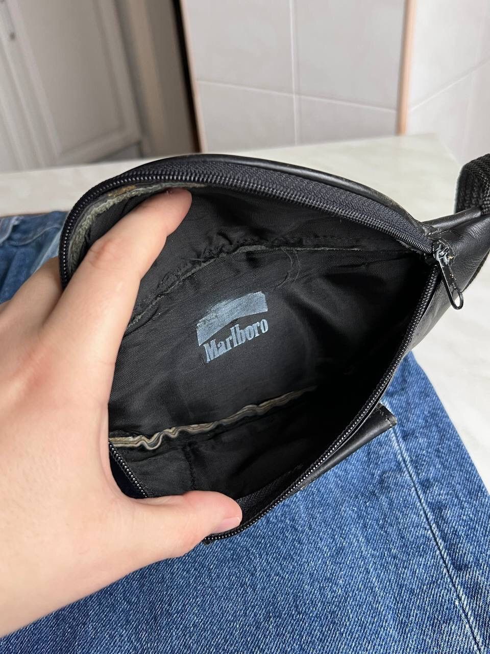 Marlboro × Vintage Vintage 90s Marlboro leather bag messenger black vintage Size ONE SIZE - 17 Thumbnail