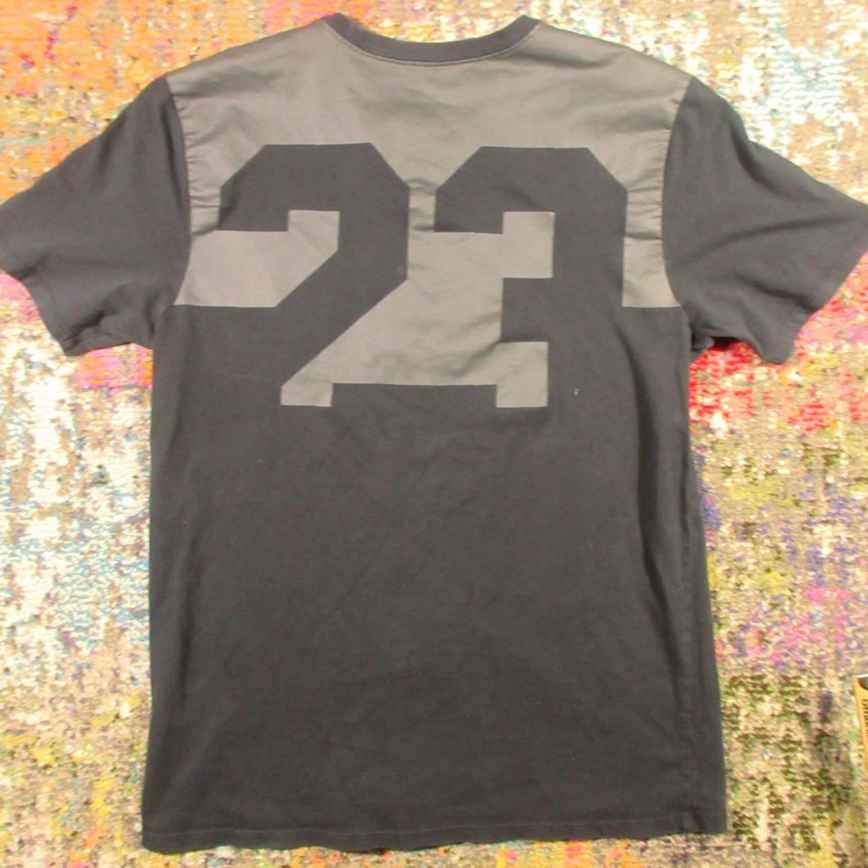 Jordan Brand Air Jordan T Shirt Mens M Black Crew Neck 100 Cotton #23 Logo Back Nike Air Regular Size US M / EU 48-50 / 2 - 2 Thumbnail