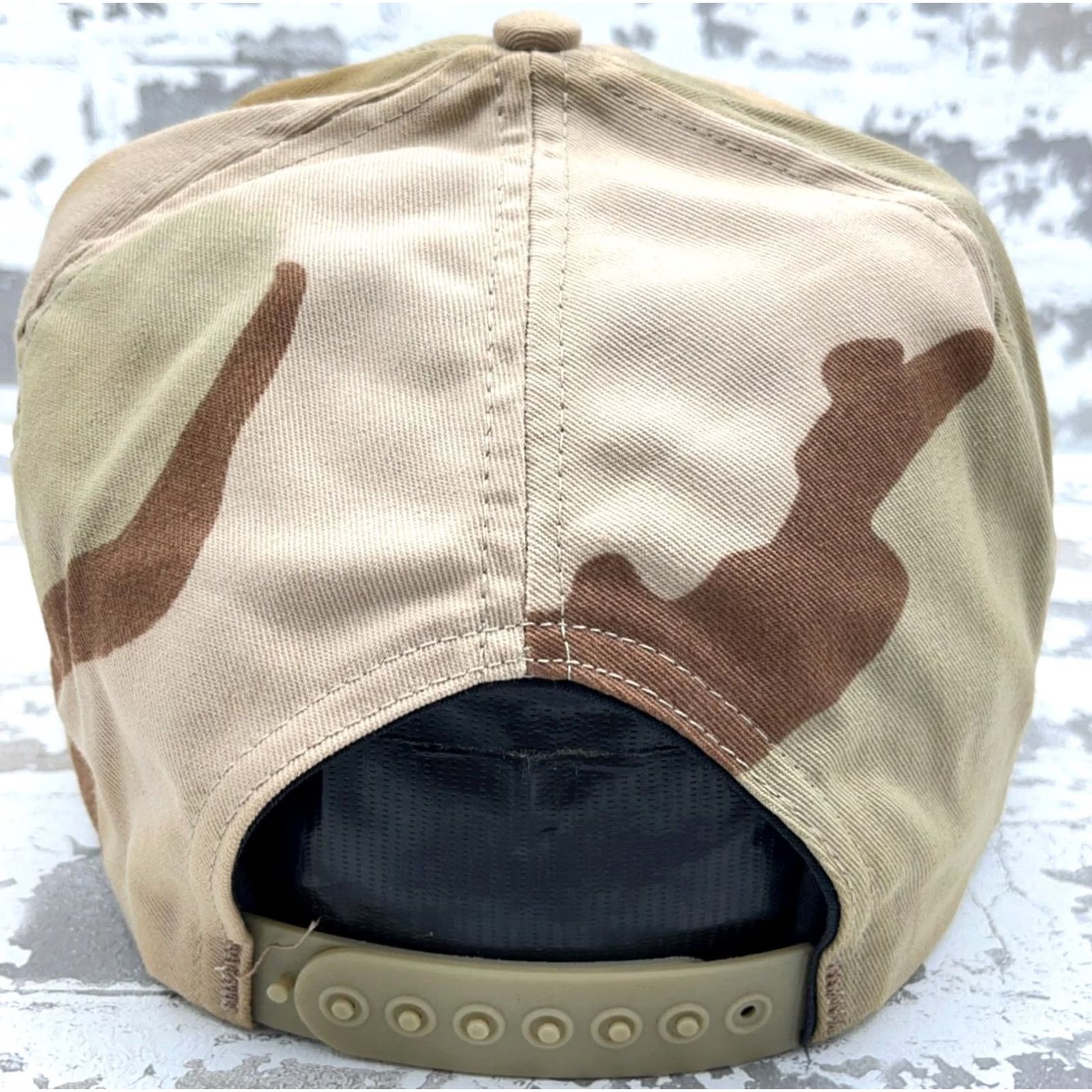 Vintage VINTAGE Desert Storm Hat Cap Snap Back USA Tan Military Army Camo Patch War 90s Mens Adjustable Brown Twill Cotton Hat Size ONE SIZE - 4 Thumbnail