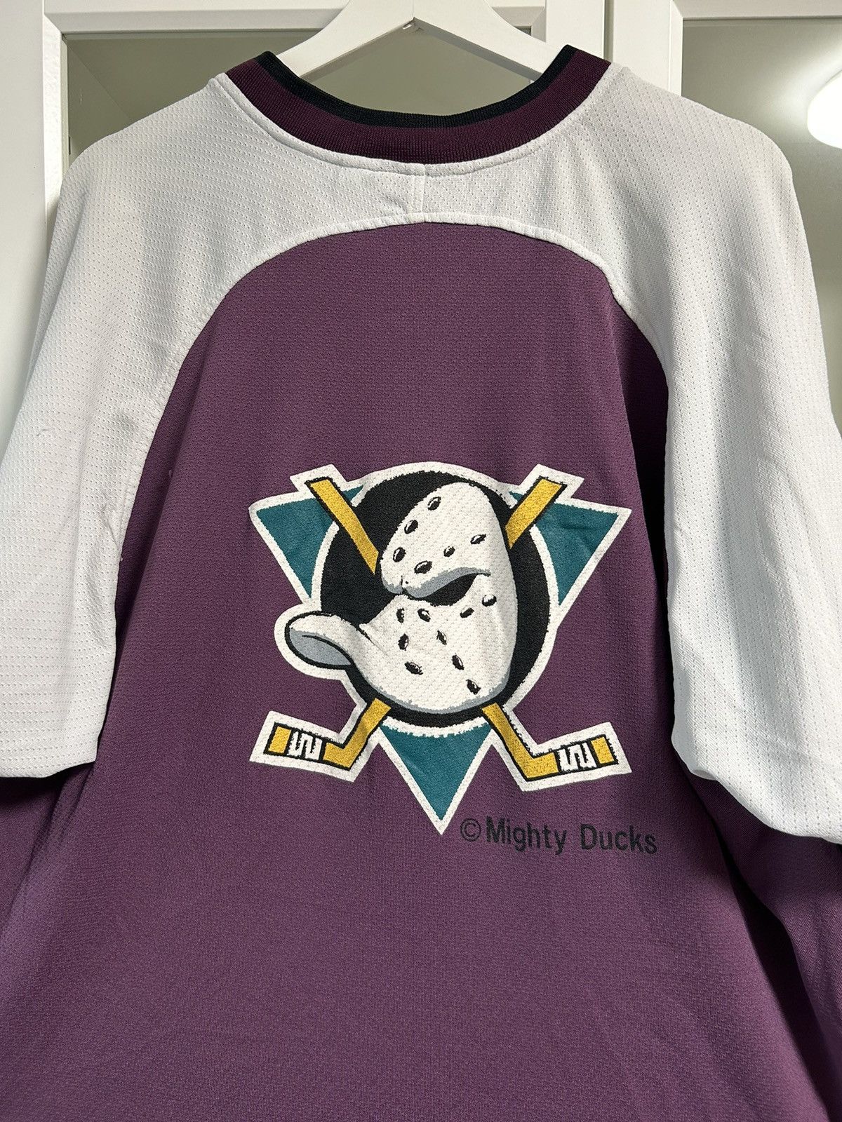 Vintage CMP Anaheim Mighty Ducks Vintage Hockey Jersey Size US L / EU 52-54 / 3 - 5 Thumbnail