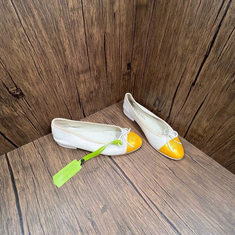 Chanel Chanel White Yellow Ballet Flats Size 36.5 Size US 6 / IT 36 - 5 Thumbnail